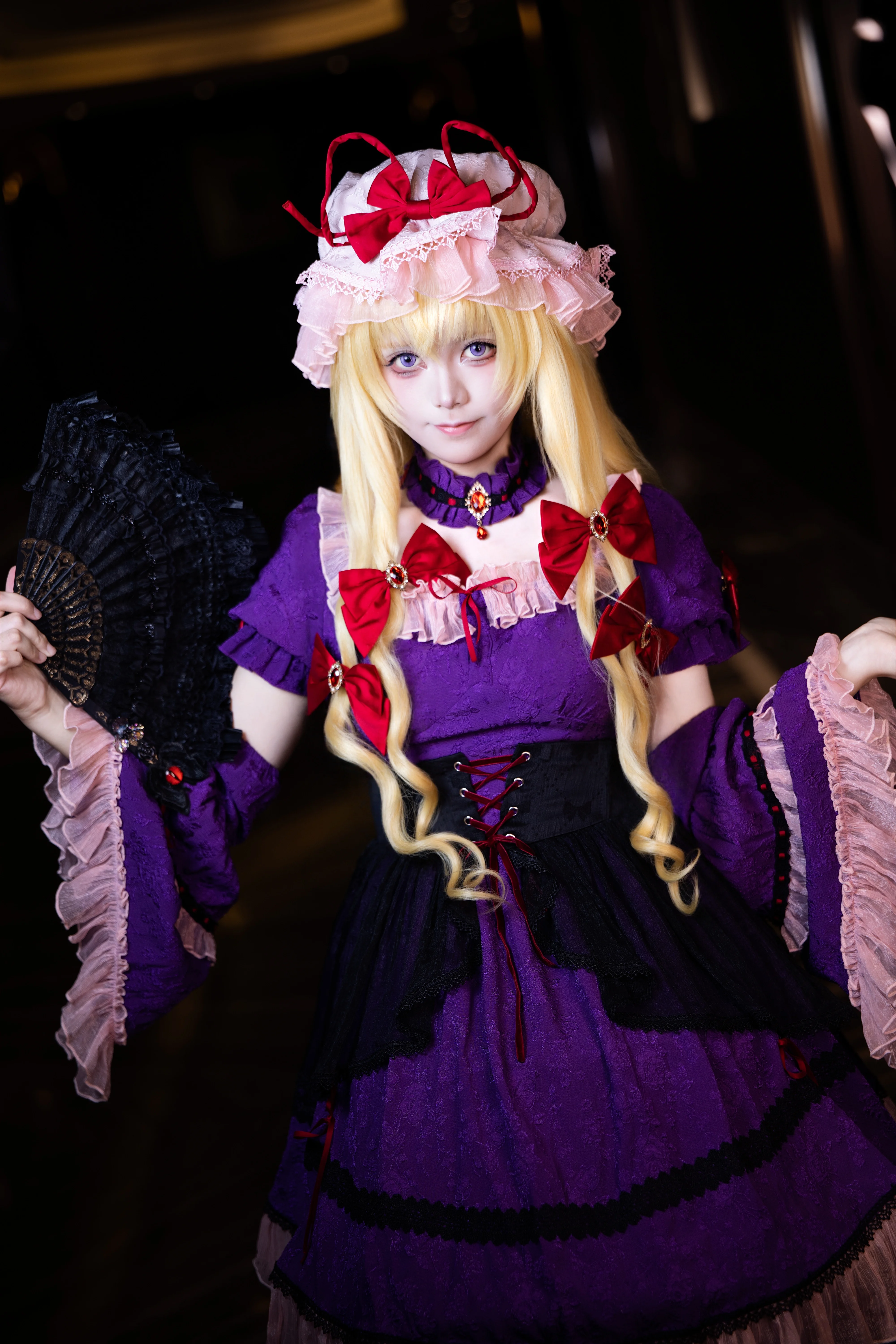 【八云紫cos】东方project幻想乡的隙间，紫色与红色的复古洋装