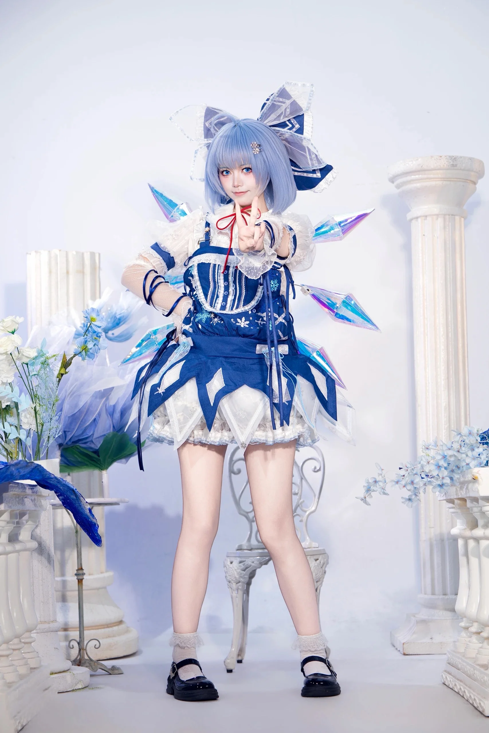 【琪露诺cos】东方project的冰雪精灵，拍一组蓝白的梦幻片