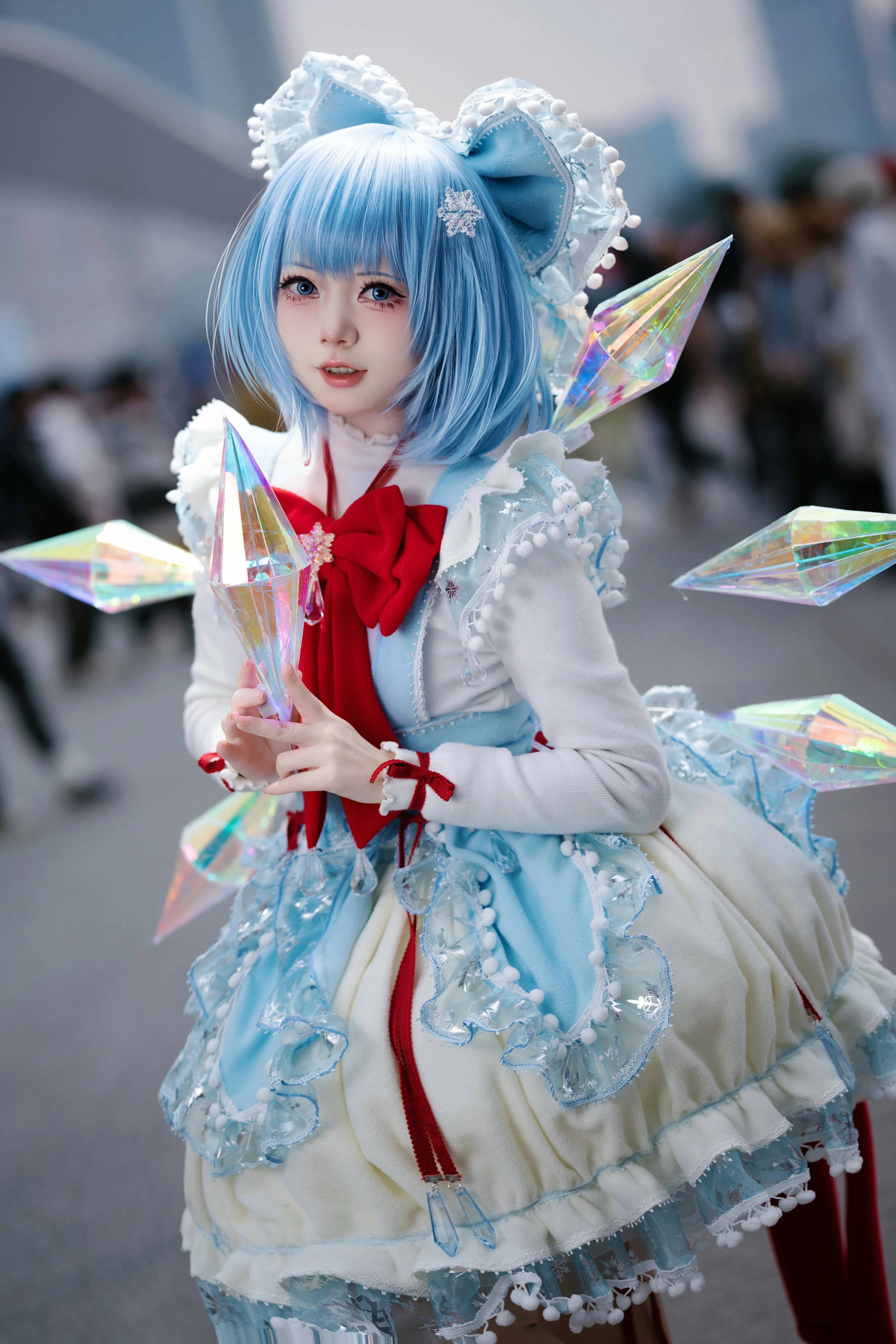 [Cirno cosplay] Ice crystal prism props and blue convention photos from a year ago - Image 3