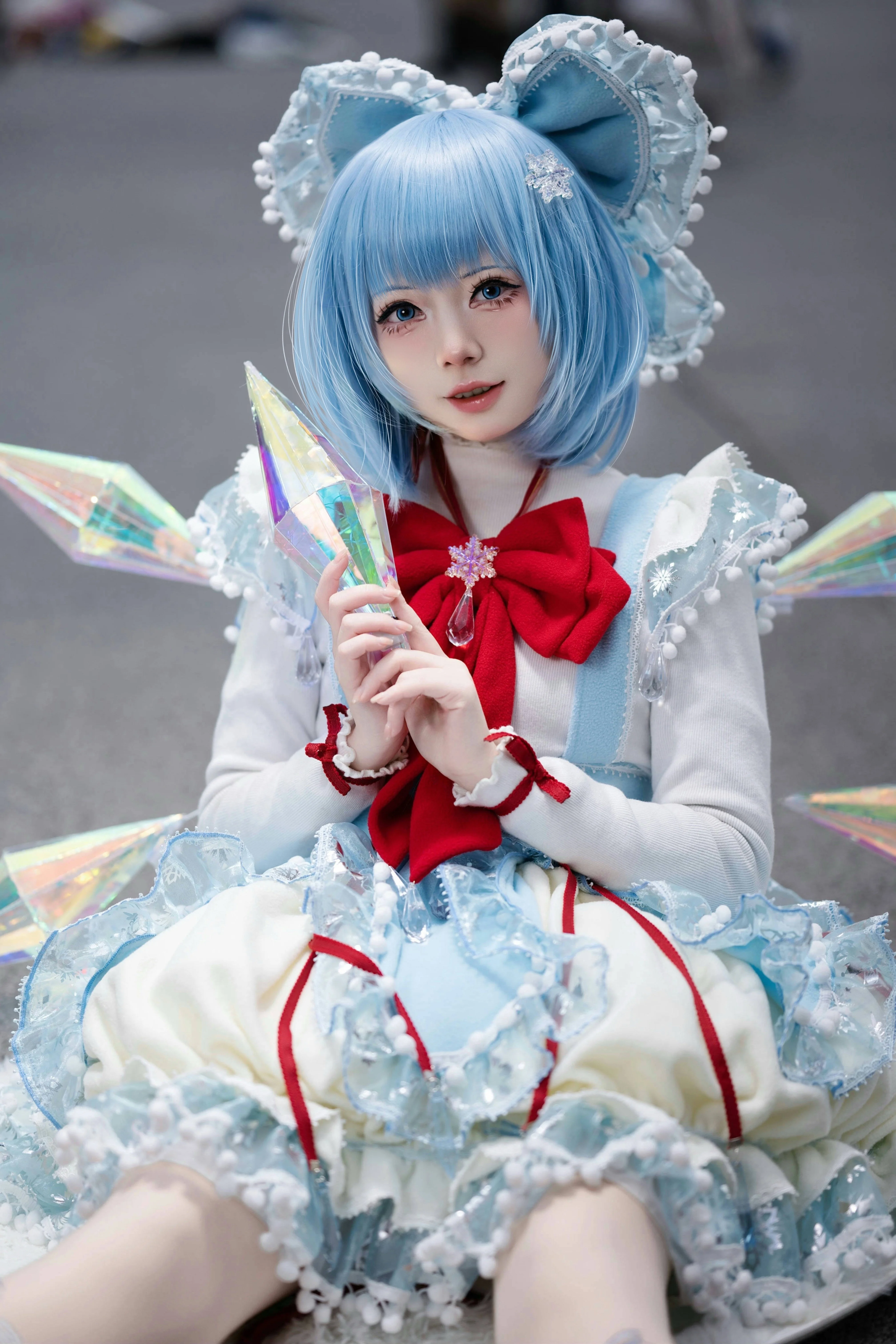 [Cirno cosplay] Ice crystal prism props and blue convention photos from a year ago - Image 5