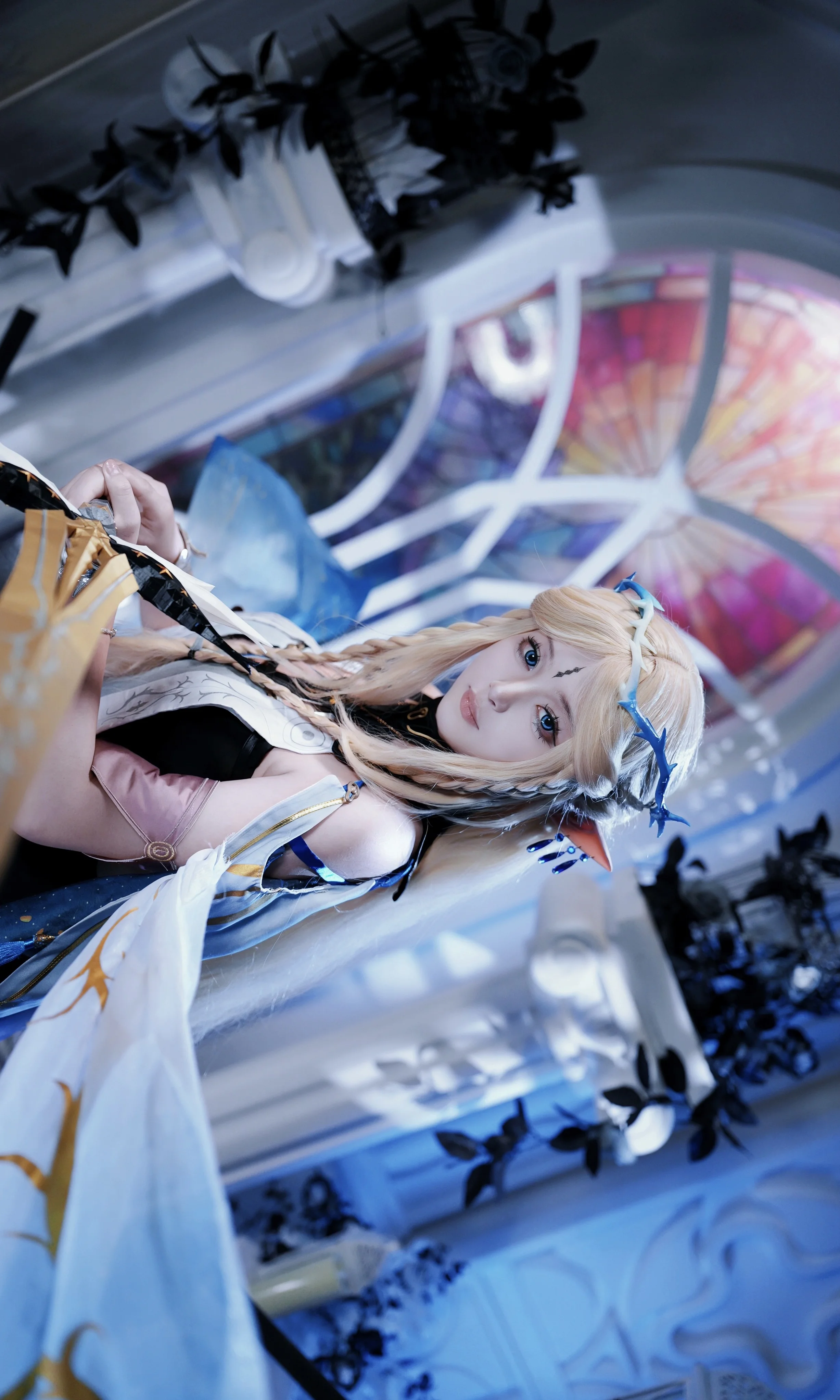 [Cartethyia Cosplay] The Elf of Wuthering Waves: Freezing Coolness and Elegance Before the Lens - Image 2