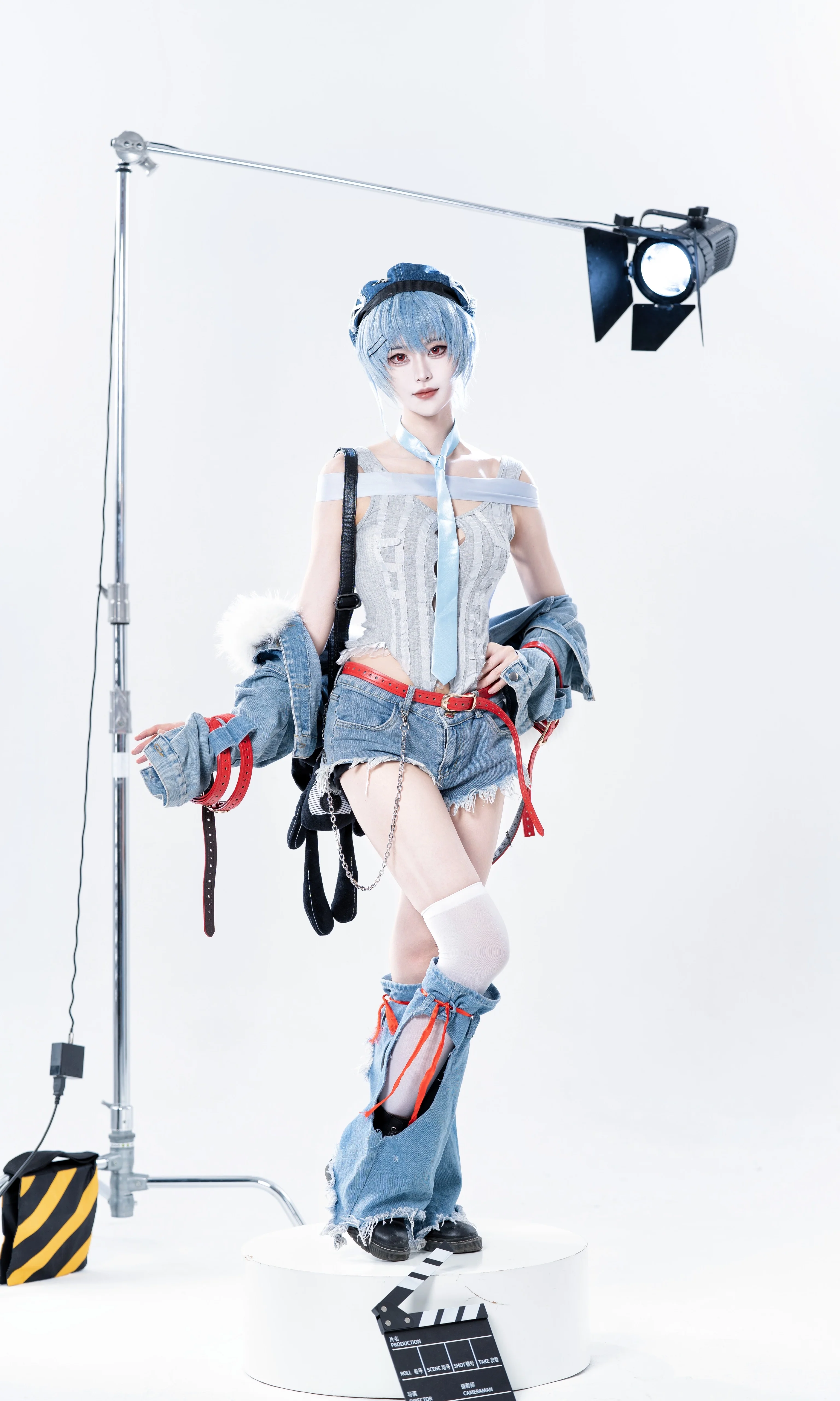 【绫波丽cos】新世纪福音战士：白棚里的摇滚打破次元壁 - 第 2 张