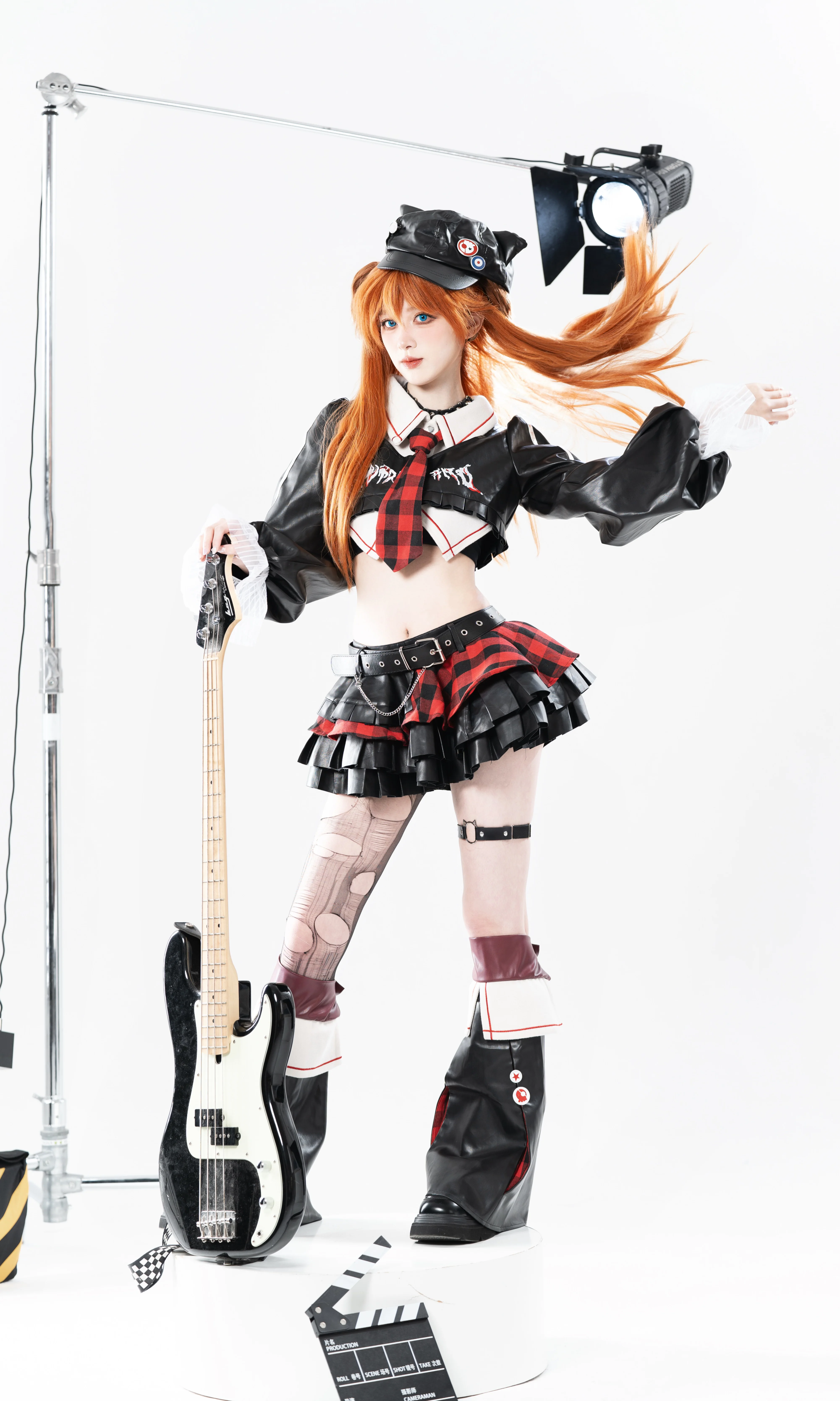 [Asuka Cosplay] Punk Rock Band Theme in Neon Genesis Evangelion Style: A Self-Record in the White Studio - Image 1