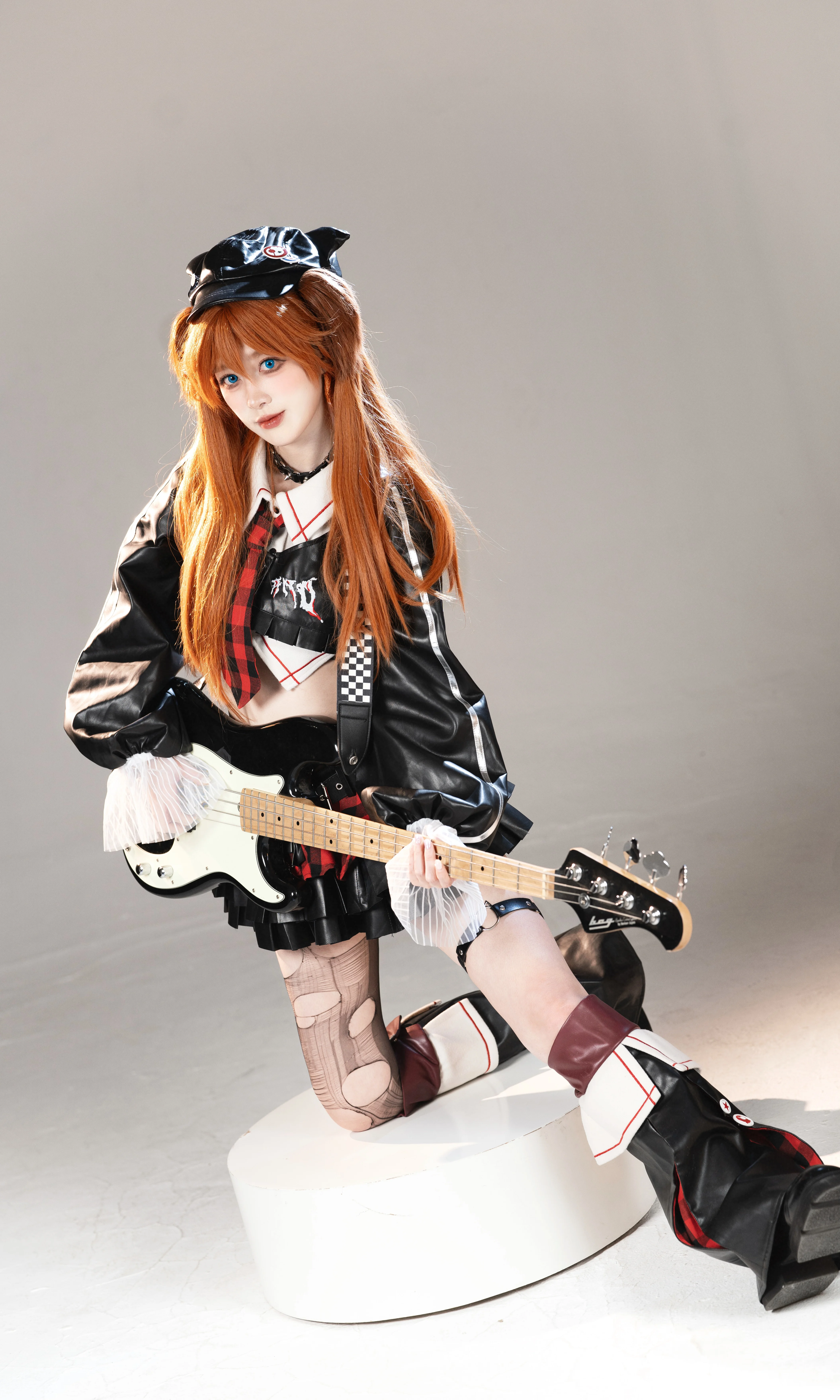 [Asuka Cosplay] Punk Rock Band Theme in Neon Genesis Evangelion Style: A Self-Record in the White Studio - Image 10