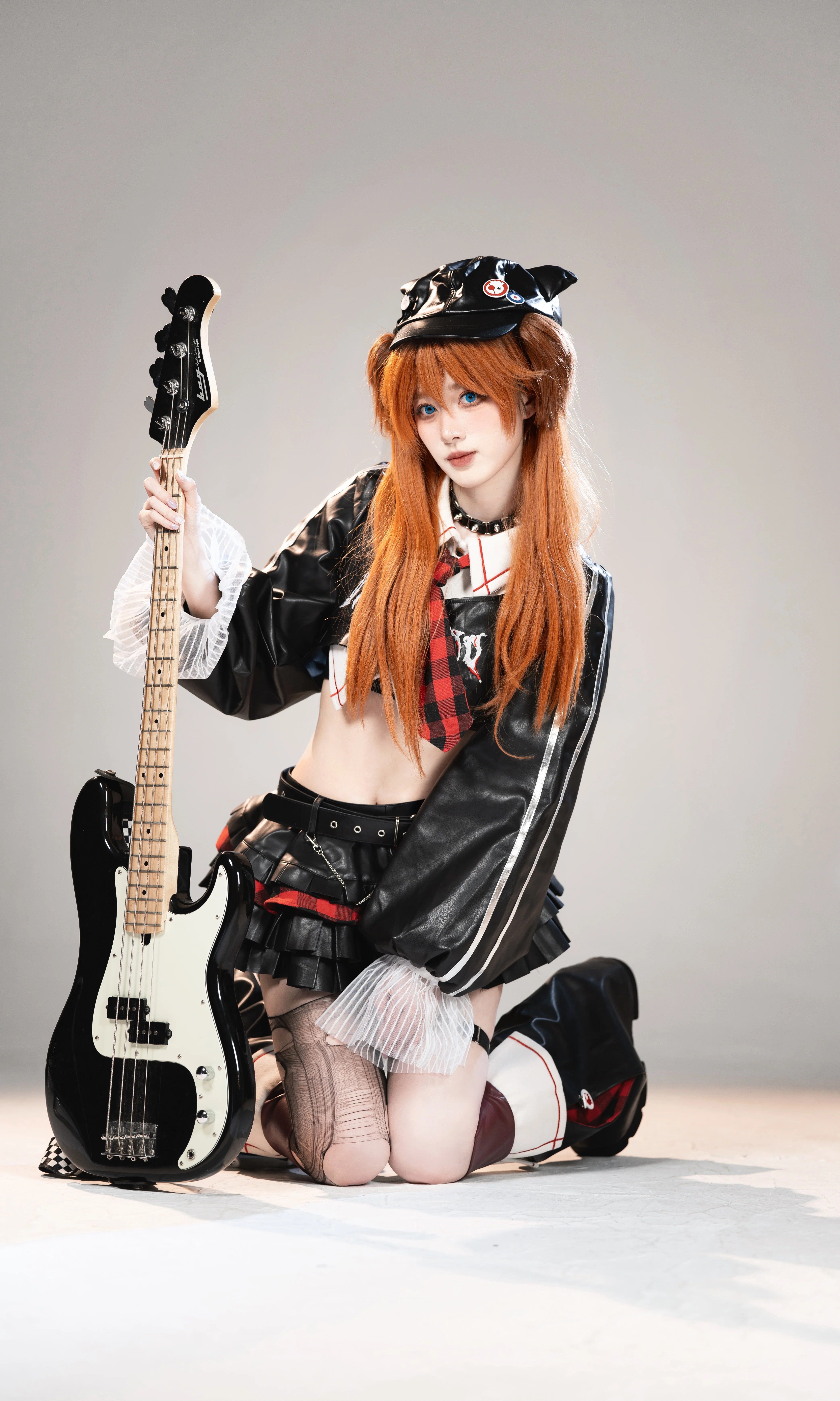 [Asuka Cosplay] Punk Rock Band Theme in Neon Genesis Evangelion Style: A Self-Record in the White Studio - Image 9