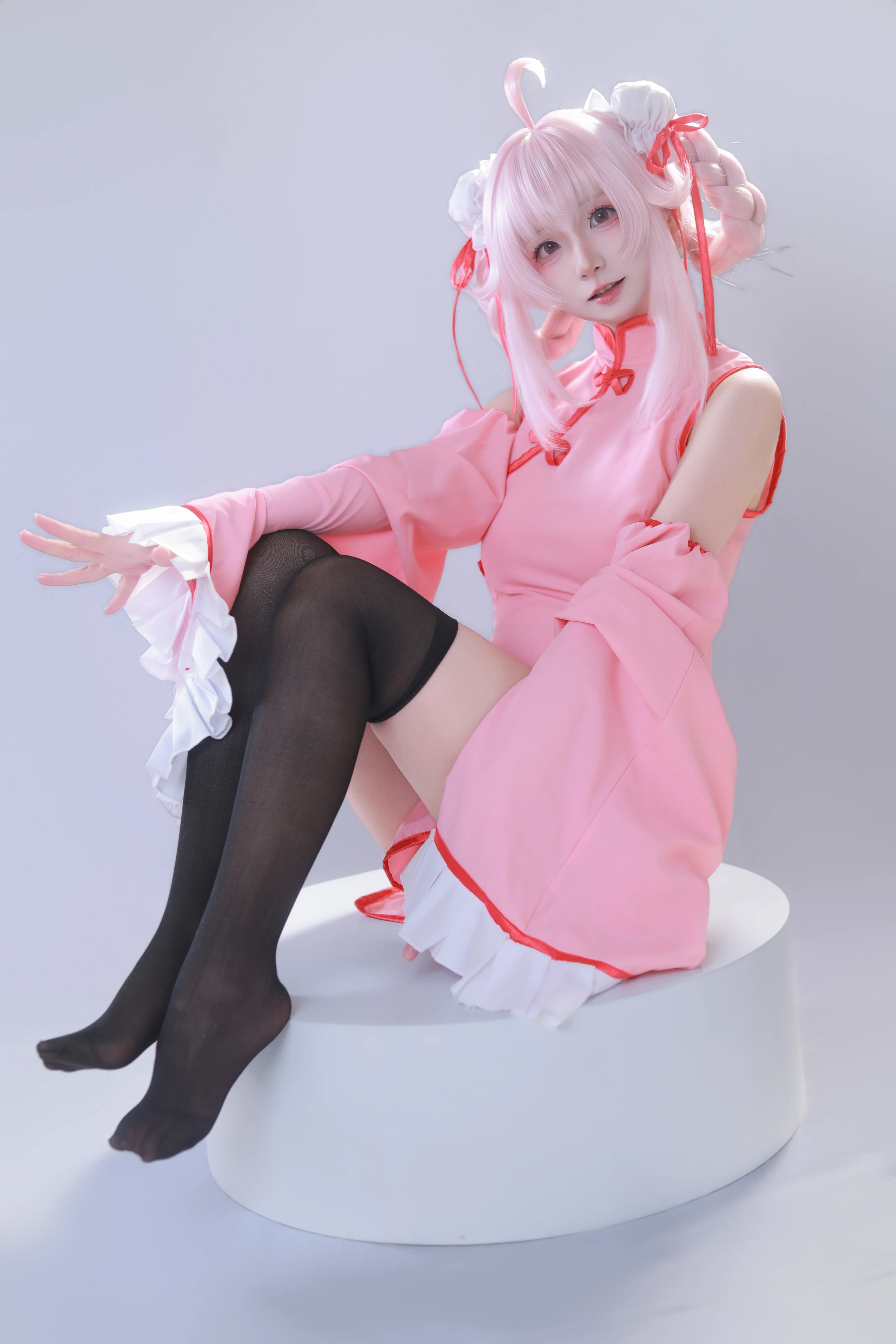 【柚鸟夏cos】蔚蓝档案里的旗袍与动作参考 - 第 7 张
