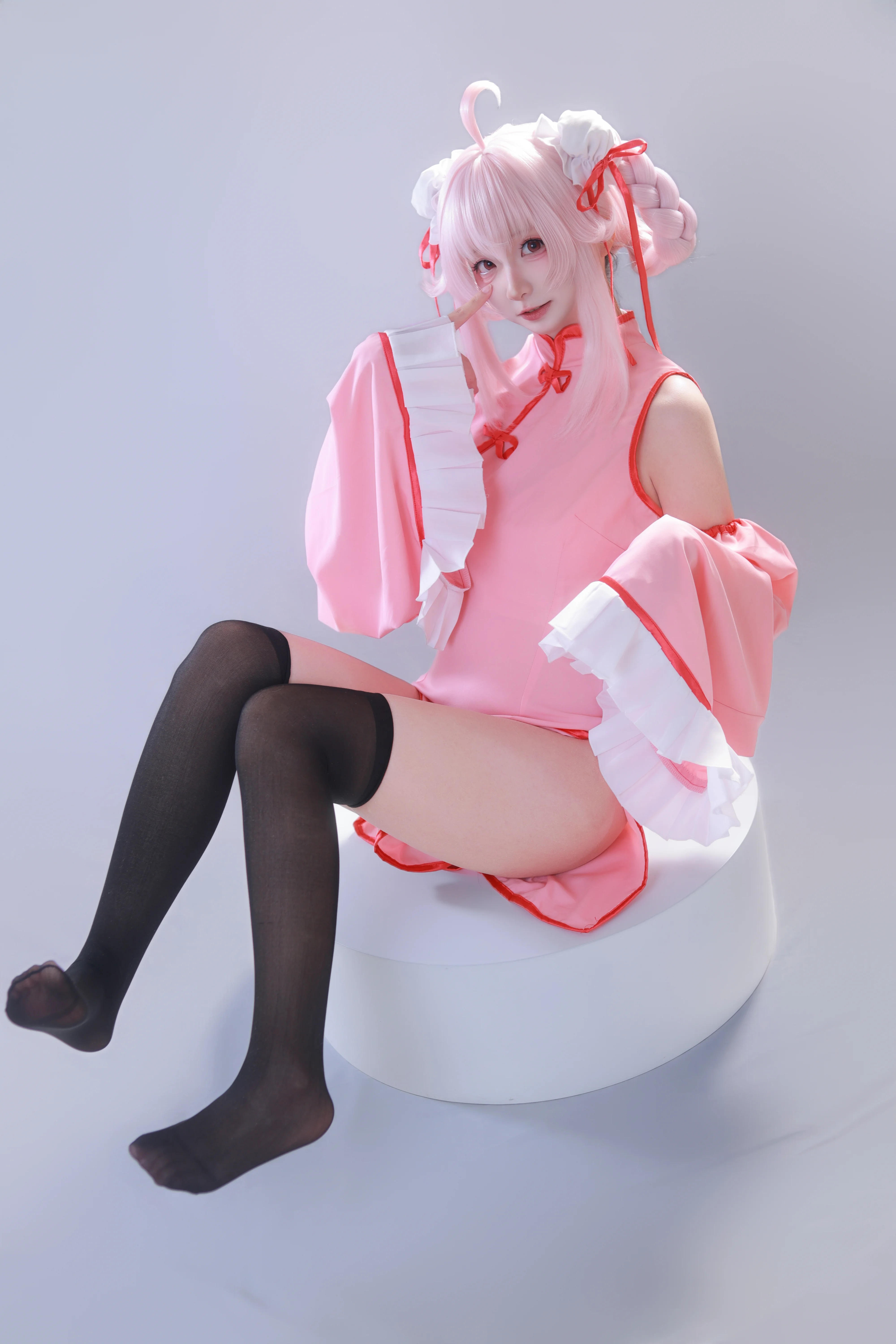 【柚鸟夏cos】蔚蓝档案里的旗袍与动作参考 - 第 9 张