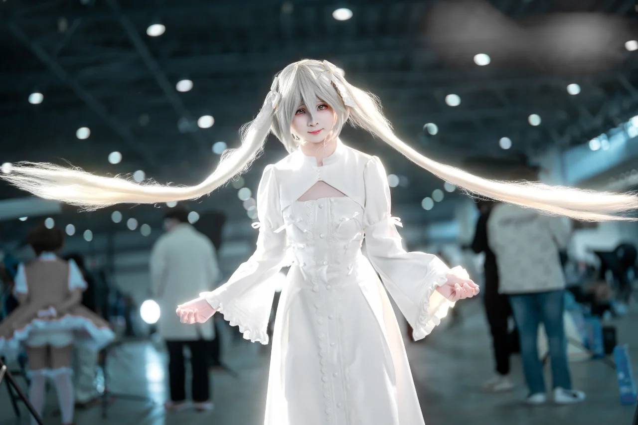 【春日野穹cos】缘之空，银发白裙的漫展定格 - 第 9 张