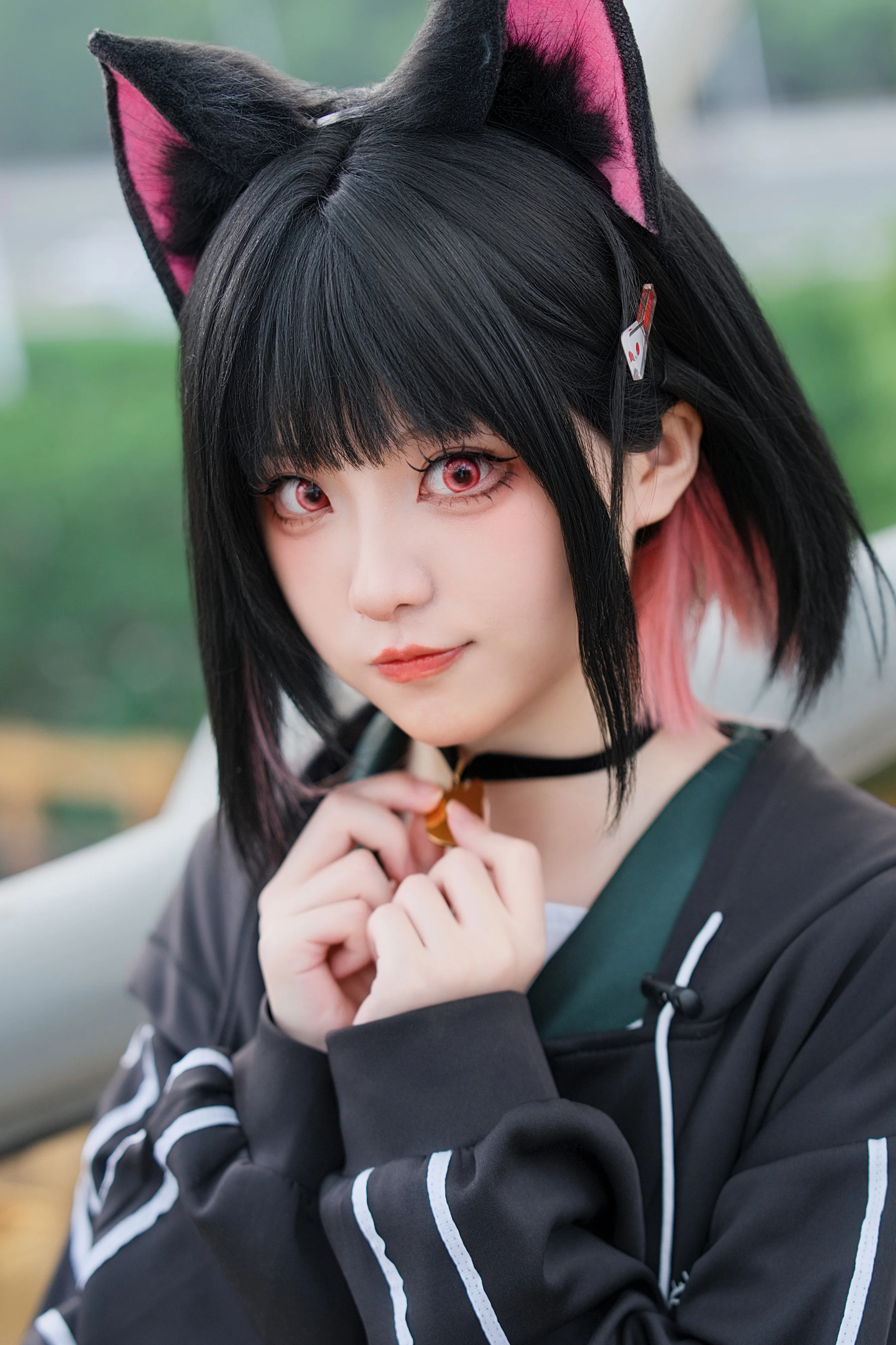 【杏山和纱cos】蔚蓝档案的街头日常，天桥下的随性演绎 - 第 5 张