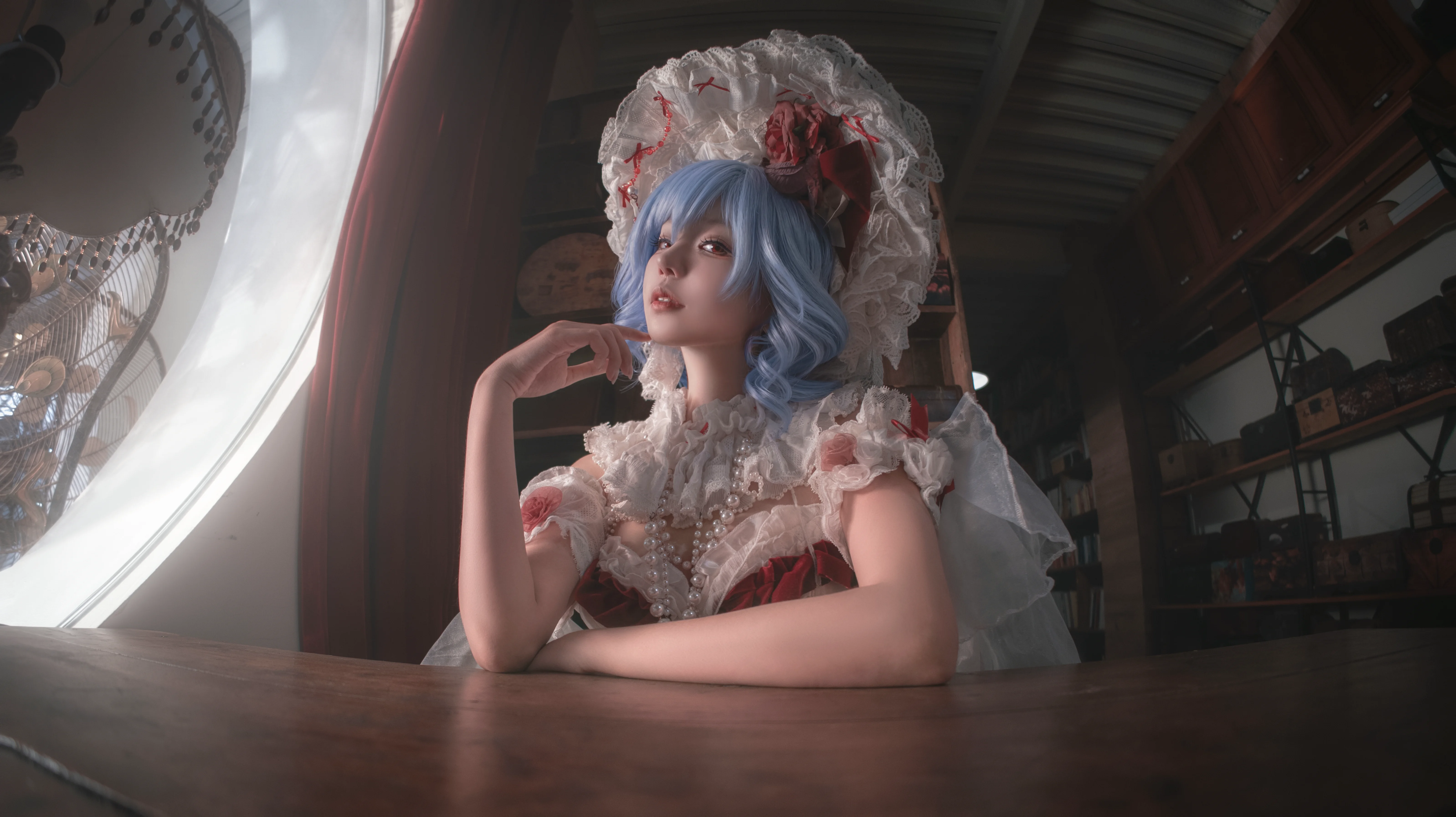 【蕾米莉亚cos】东方project，红白洋装与复古光影氛围片 - 第 2 张