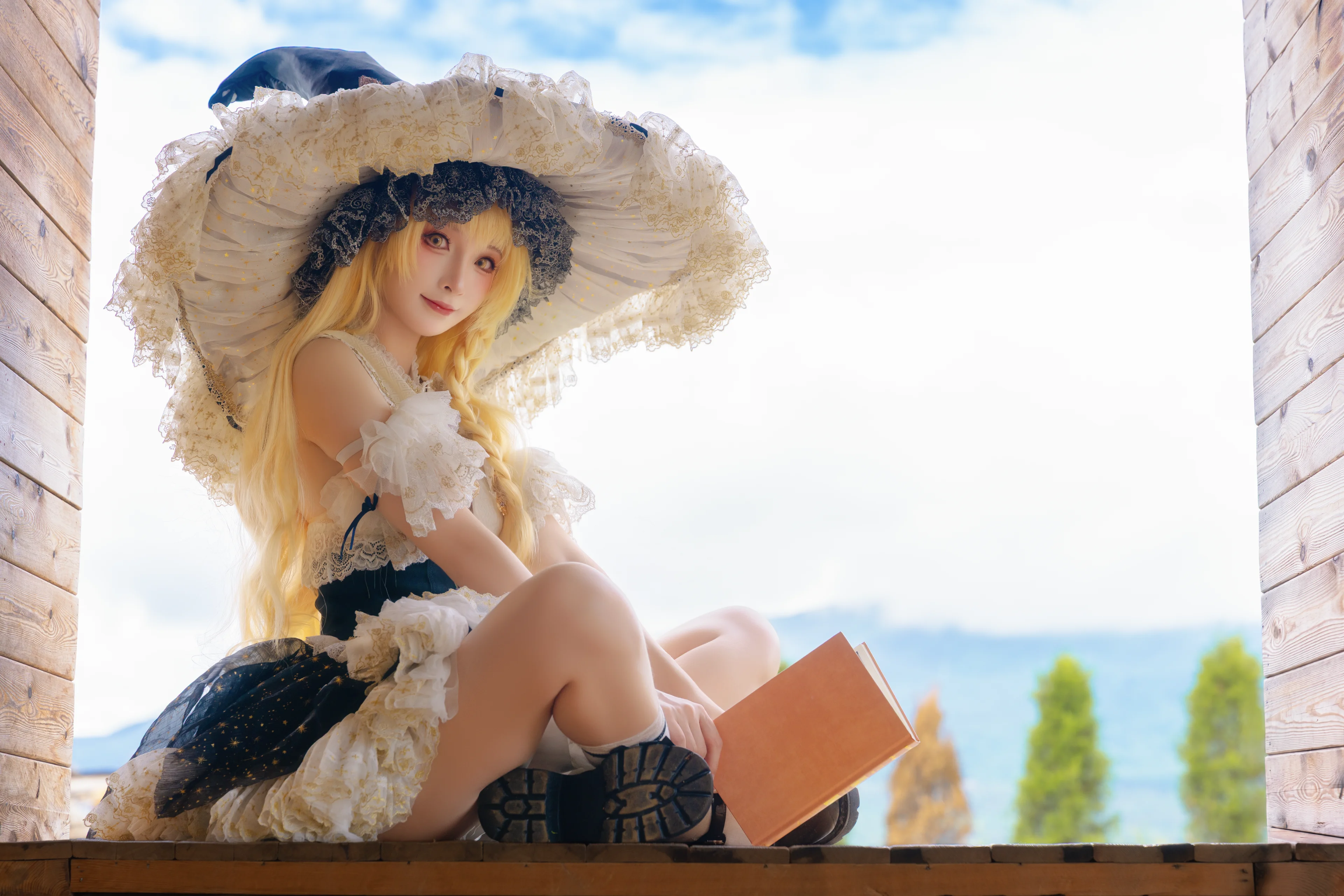【魔理沙cos】东方project里金发魔法使的看书时刻
