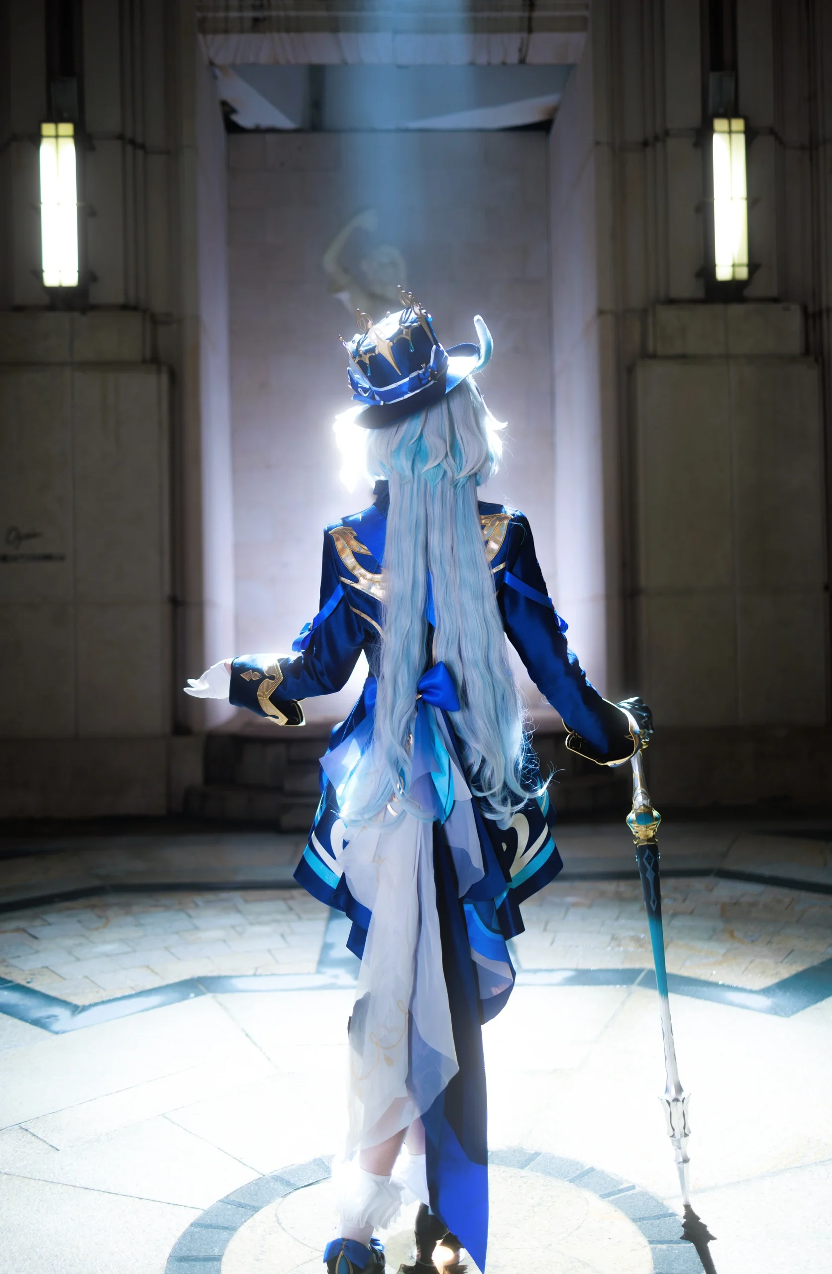 【芙宁娜cos】神明之姿，凡世舞台的闪光时刻 - 第 3 张