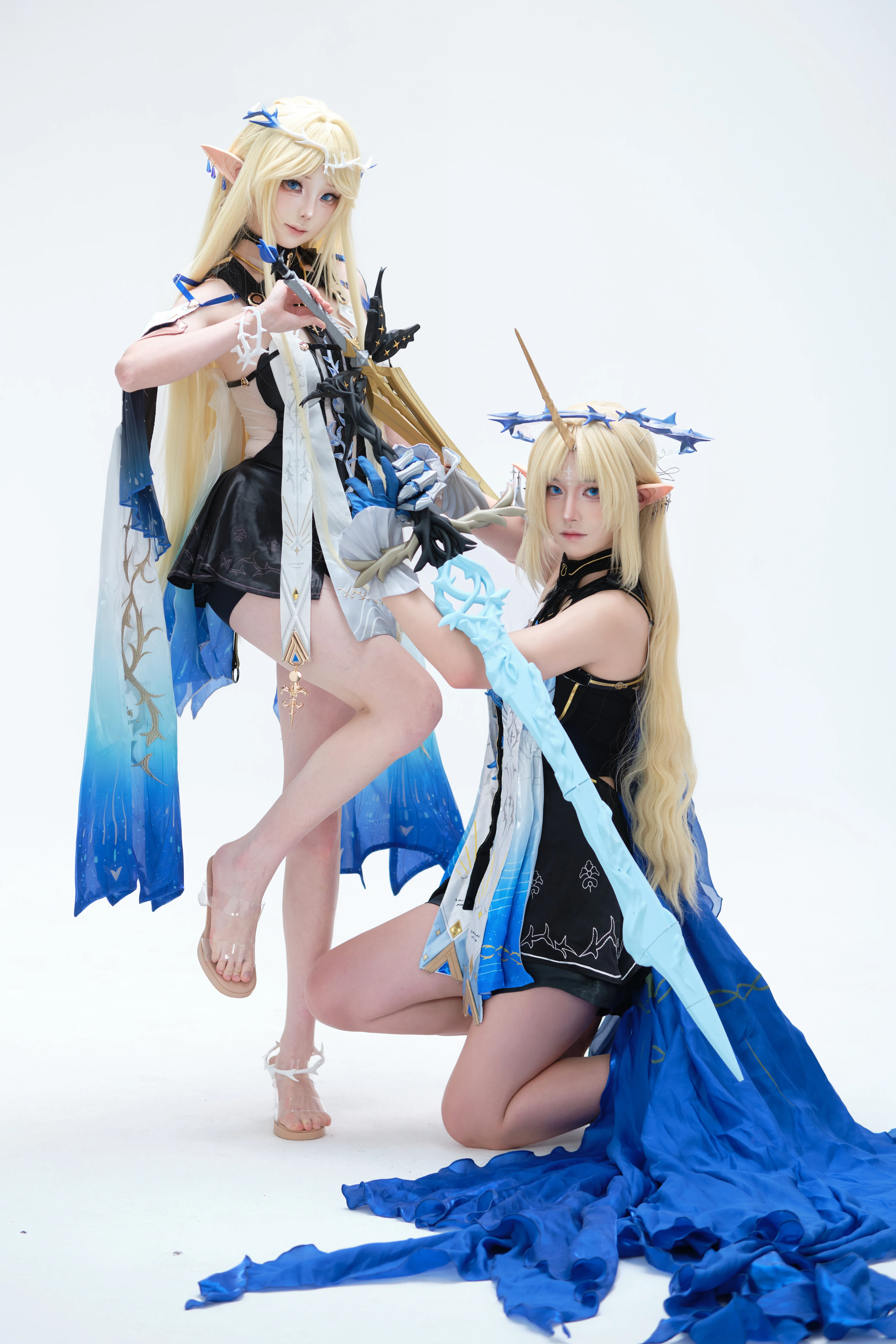 [Cartethyia & Fleurdelys Cosplay] Willing to Fall into the Abyss Wearing Glory - Image 1