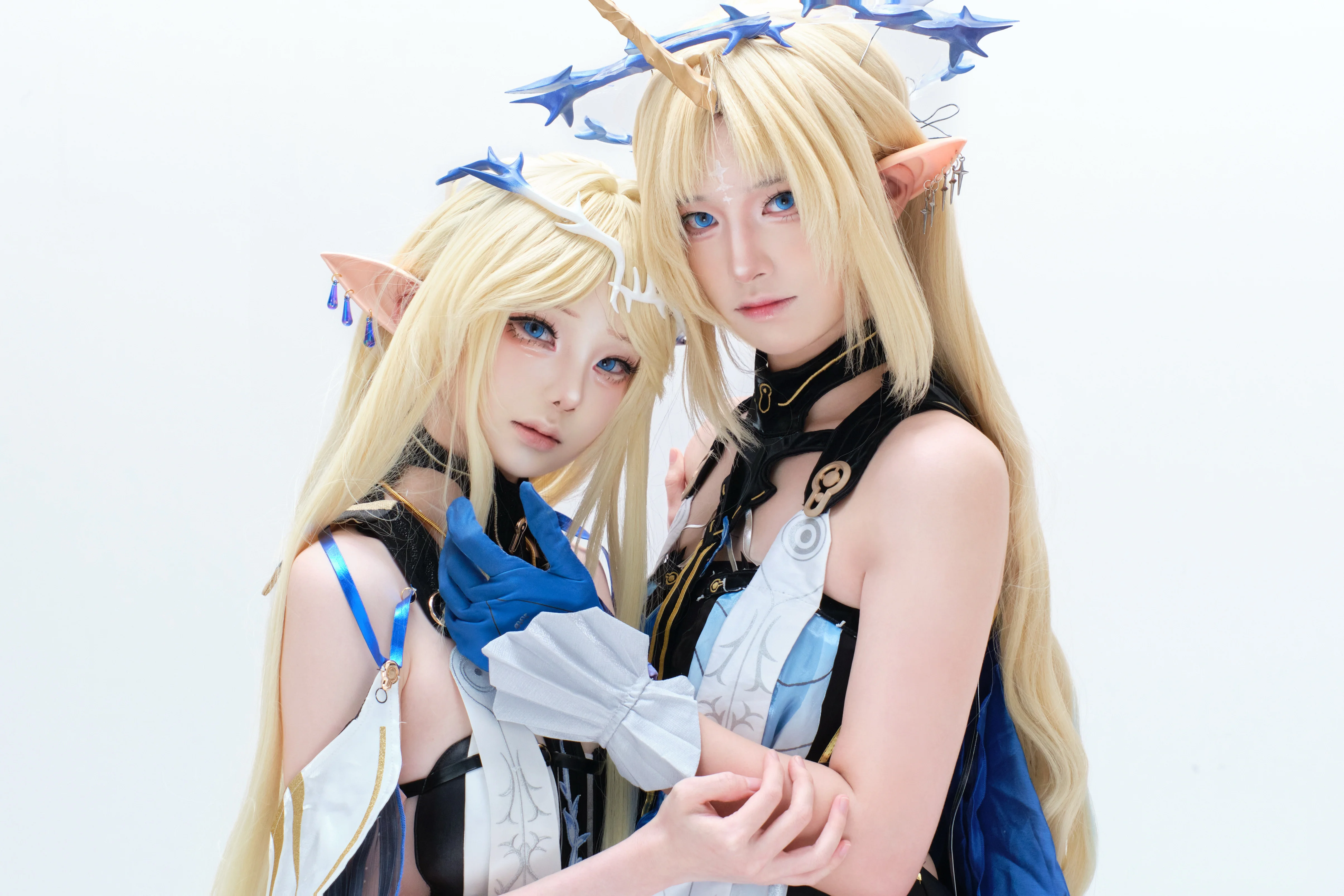 [Cartethyia & Fleurdelys Cosplay] Willing to Fall into the Abyss Wearing Glory - Image 2