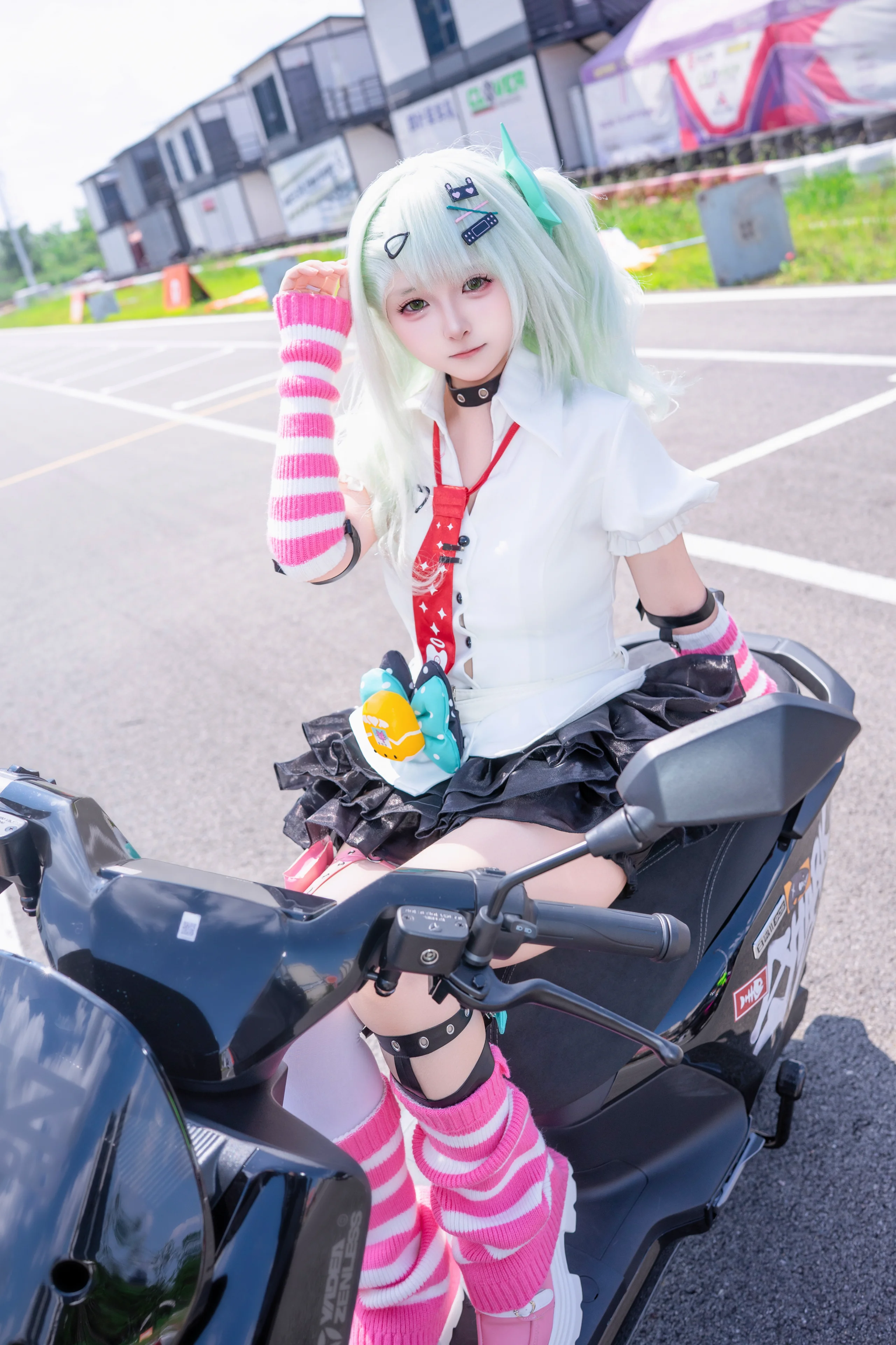 【千夏cos】绝区零联动雅迪电动车实拍 - 第 6 张