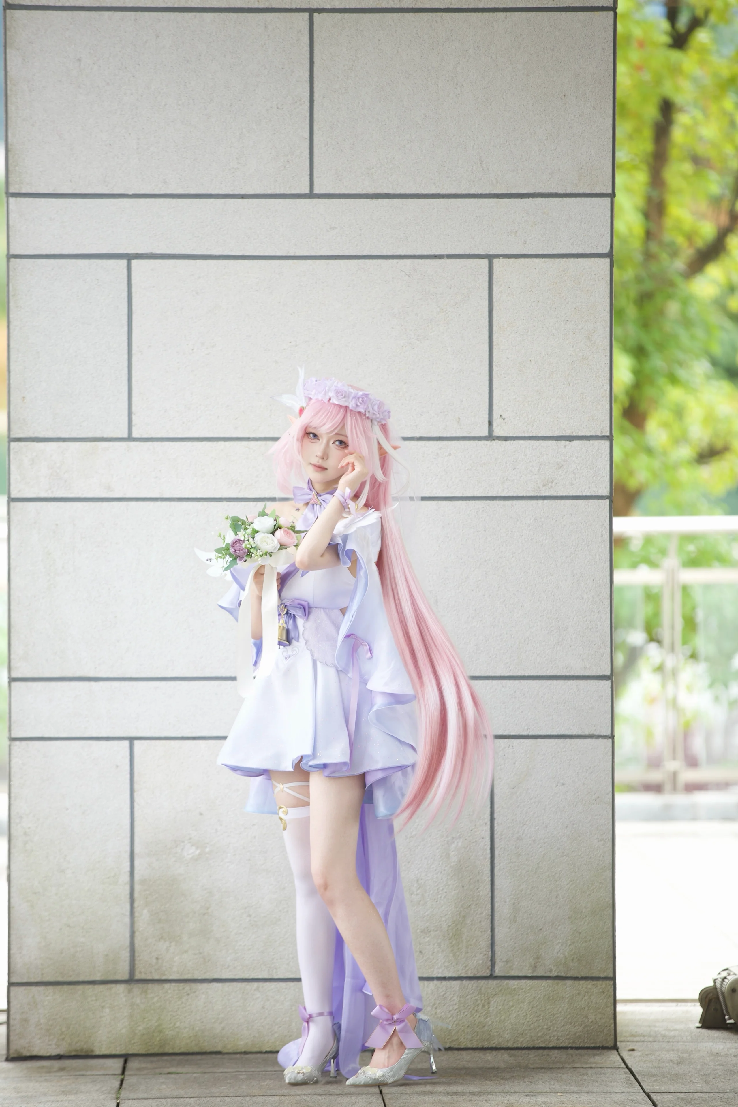 [Elysia Cosplay] Honkai Impact 3rd's Ode Among Flowers: Freezing a Dreamy Pink Moment - Image 2