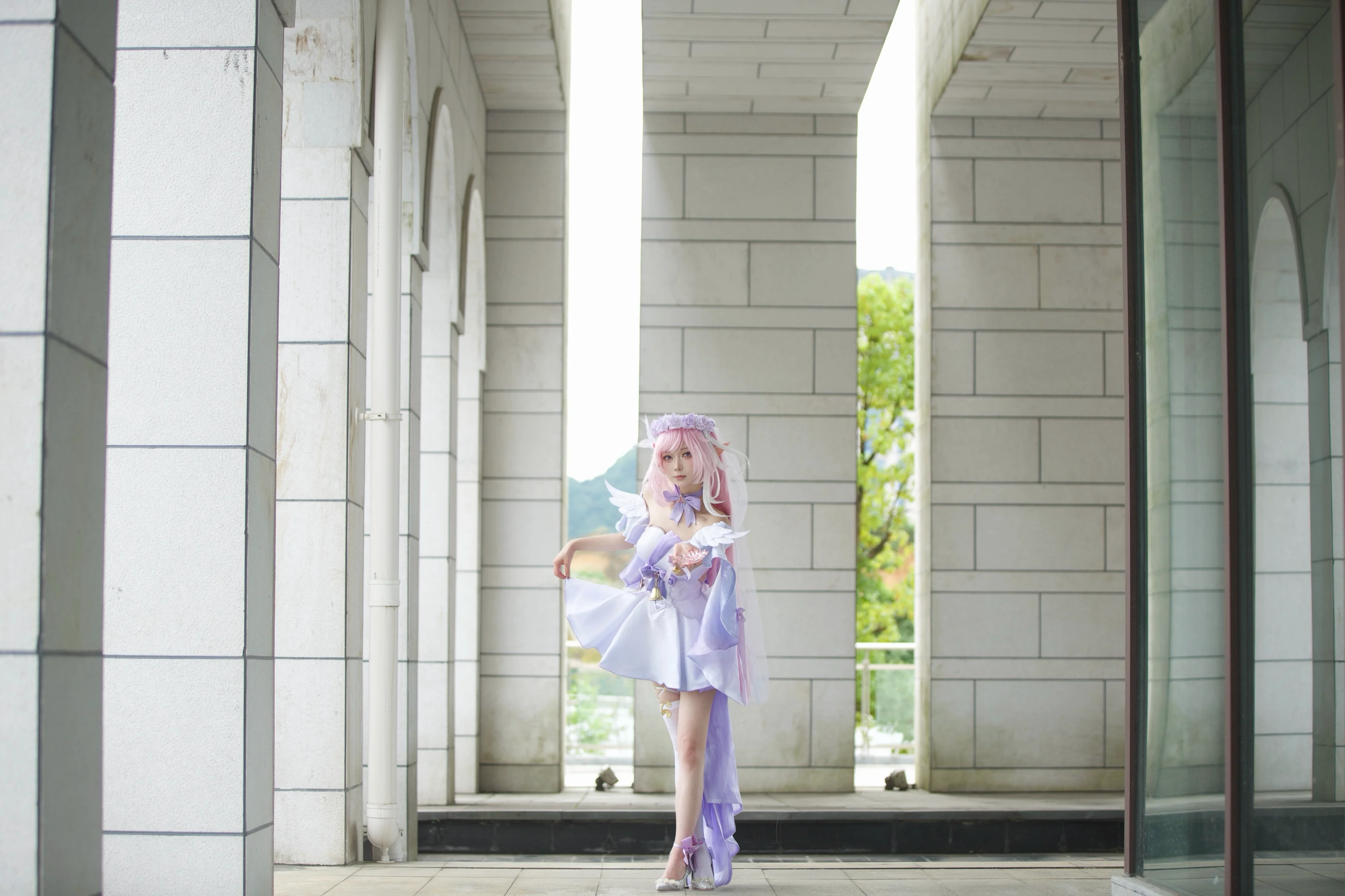 [Elysia Cosplay] Honkai Impact 3rd's Ode Among Flowers: Freezing a Dreamy Pink Moment - Image 6