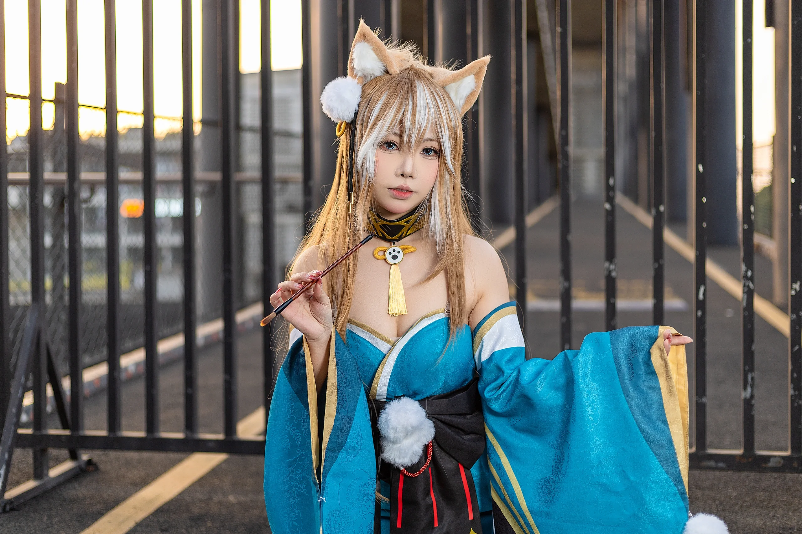 【ヒナさんコスプレ】原神の心優しいお姉さん、黄昏時に記録する温かな光と影 - 2 枚目