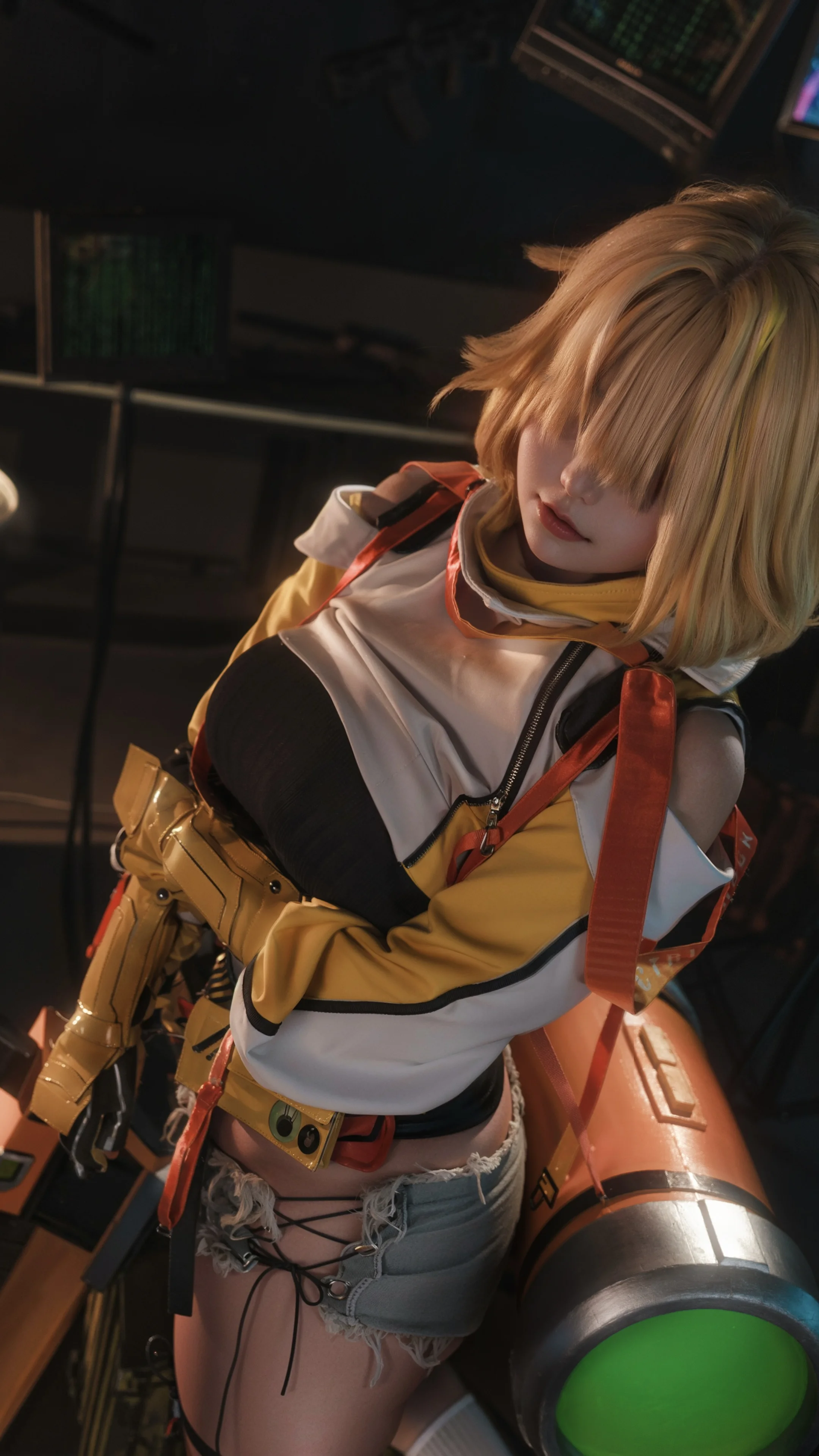 【エレグコスプレ】「勝利の女神：NIKKE」整備士エレグのスタジオ撮影記録 - 1 枚目