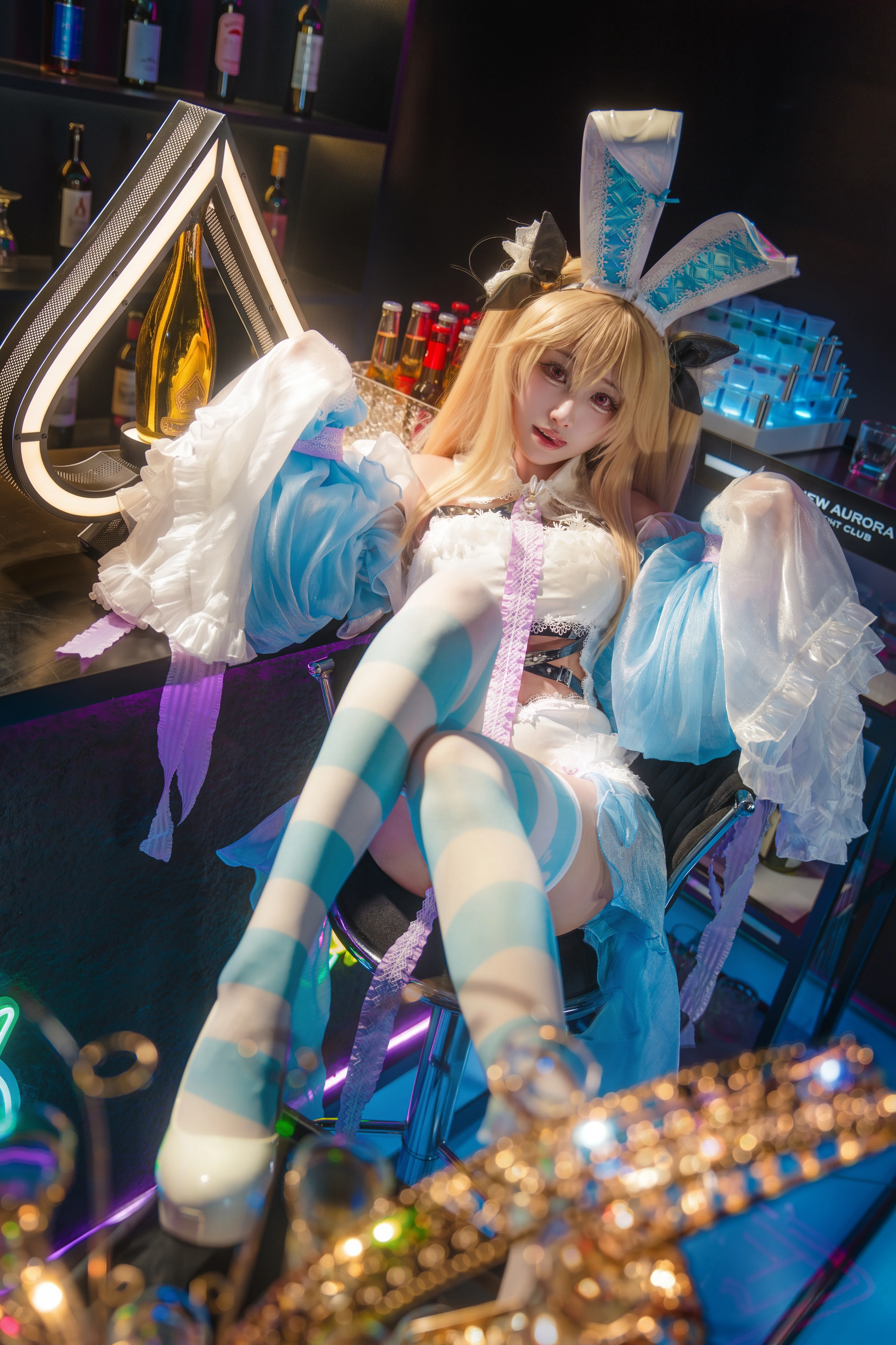 【安克雷奇cos】碧藍航線，霓虹酒吧裡的港灣少女