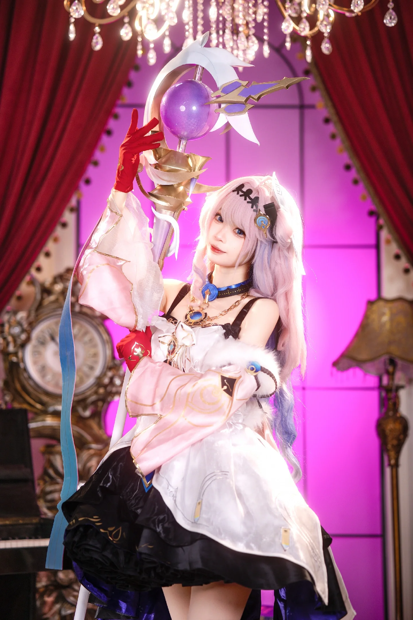 [Denia Cosplay] The Peach Girl from Wuthering Waves, Magical Moments in a Retro Study - Image 1