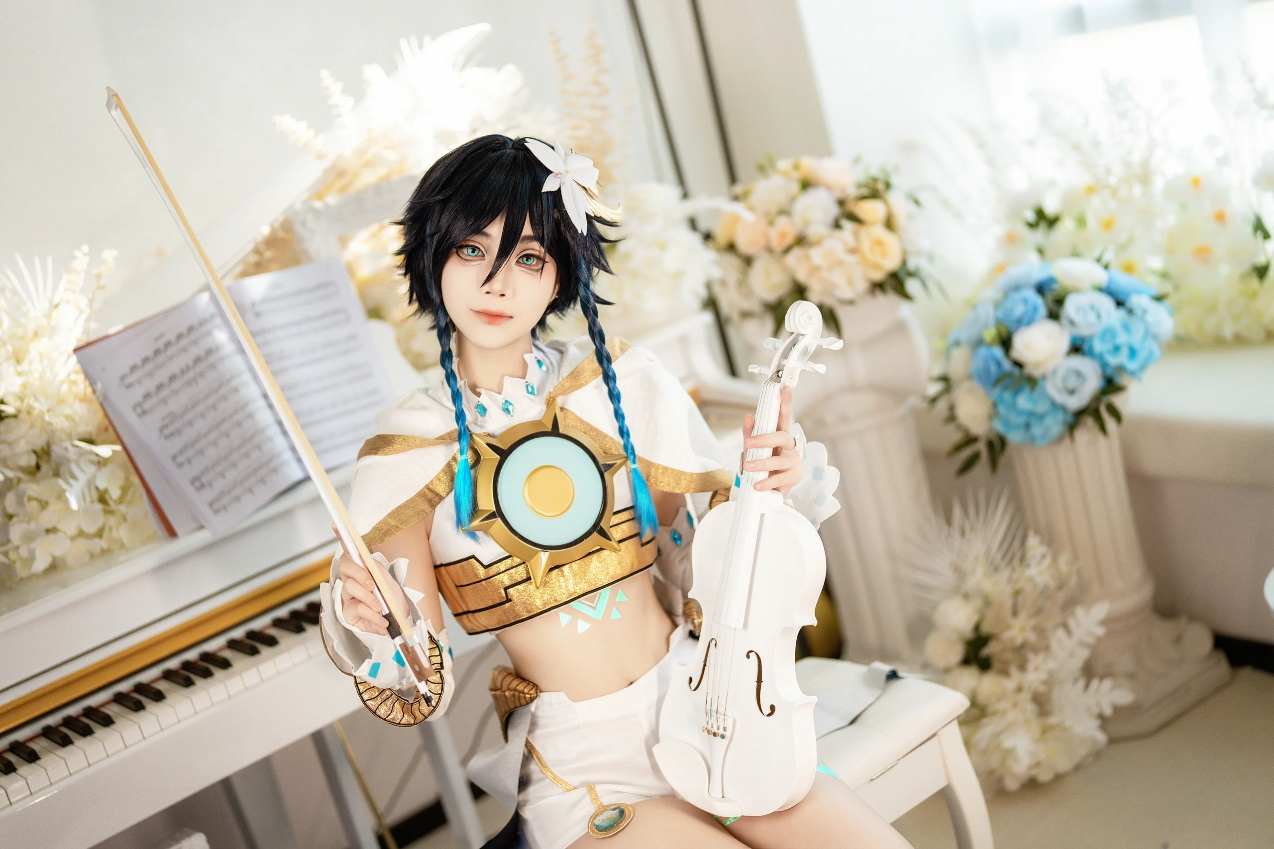 [Archon Venti / Venti Cosplay] Barbatos from Genshin Impact: Riding the Melody of Wind and Harp - Image 4