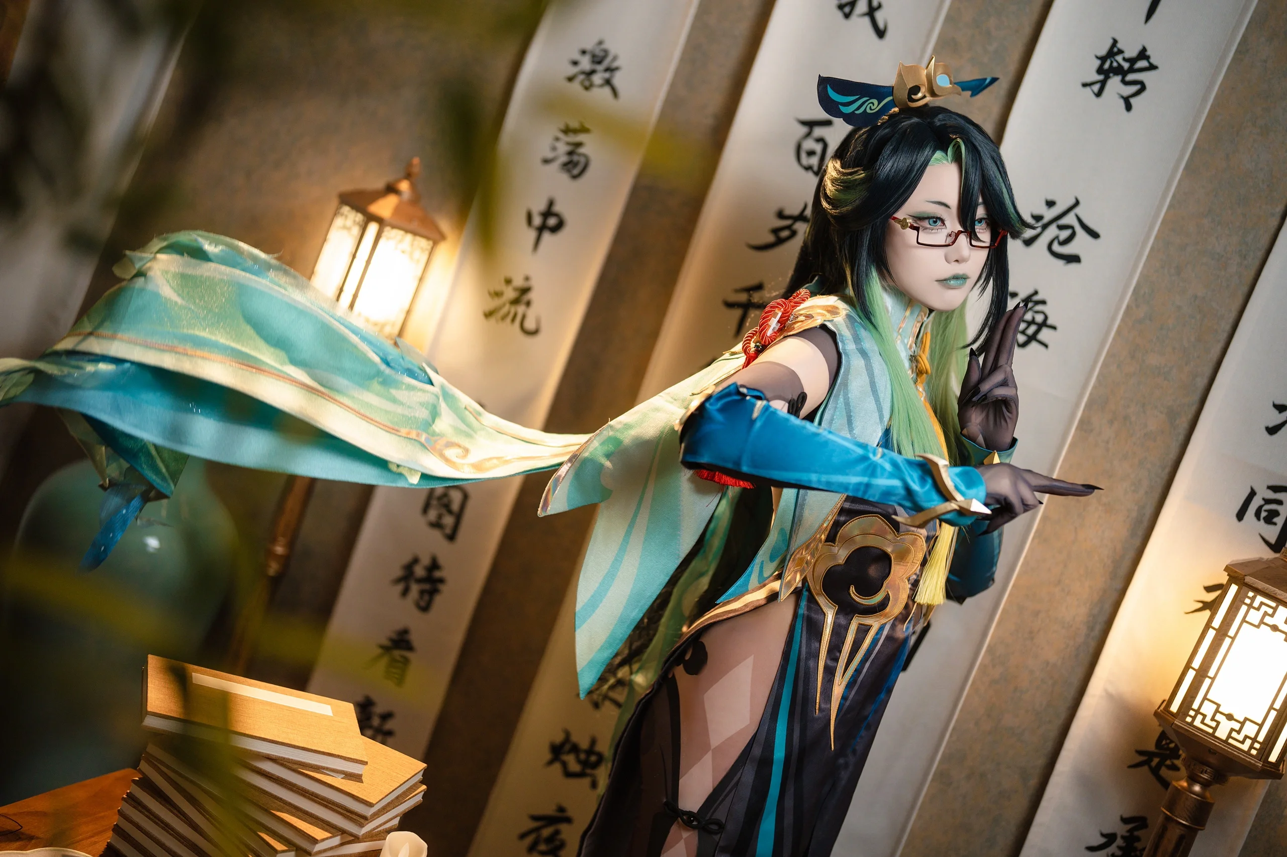 [Xianyun cosplay] Writing in the Study and Dancing with a Fan in the Studio, a Dual Interpretation of Motion and Stillness for the Genshin Impact Character - Image 1