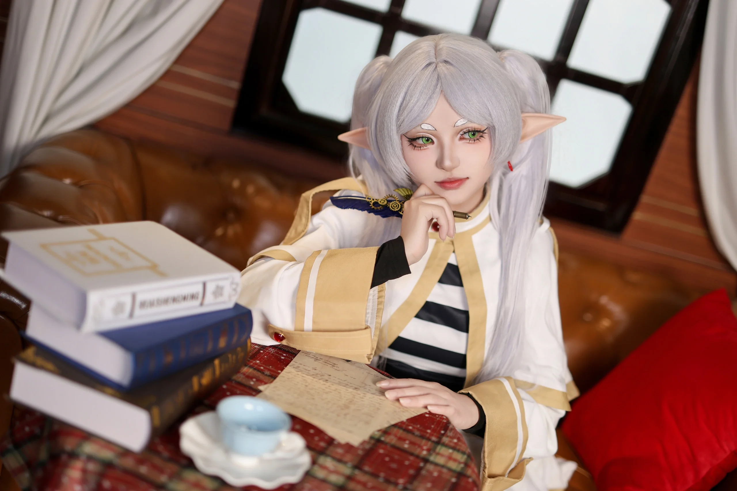 【芙莉蓮cos】魔法與想象的世界，還原白袍精靈的日常 - 第 4 張
