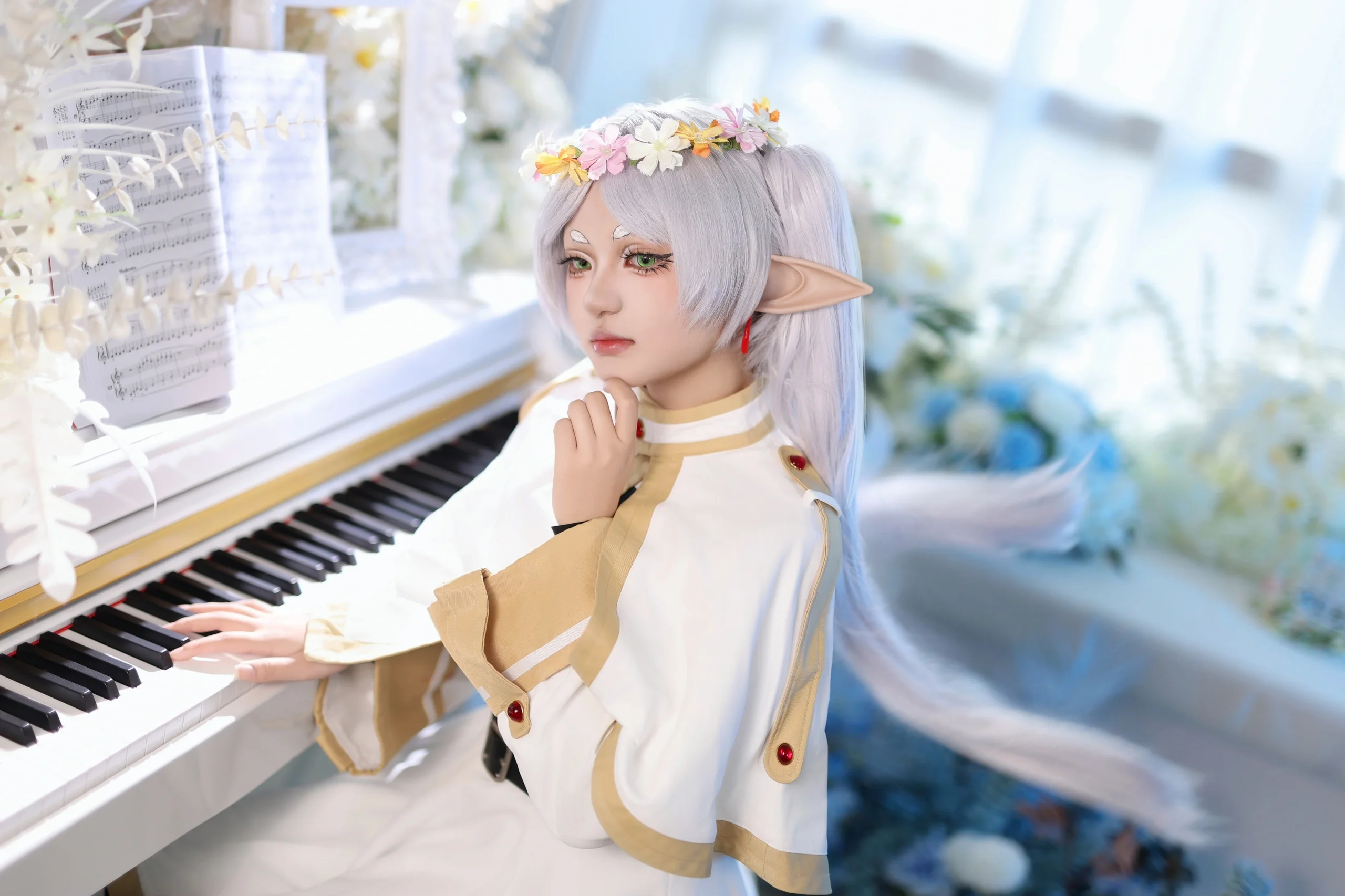 【芙莉蓮cos】魔法與想象的世界，還原白袍精靈的日常 - 第 6 張