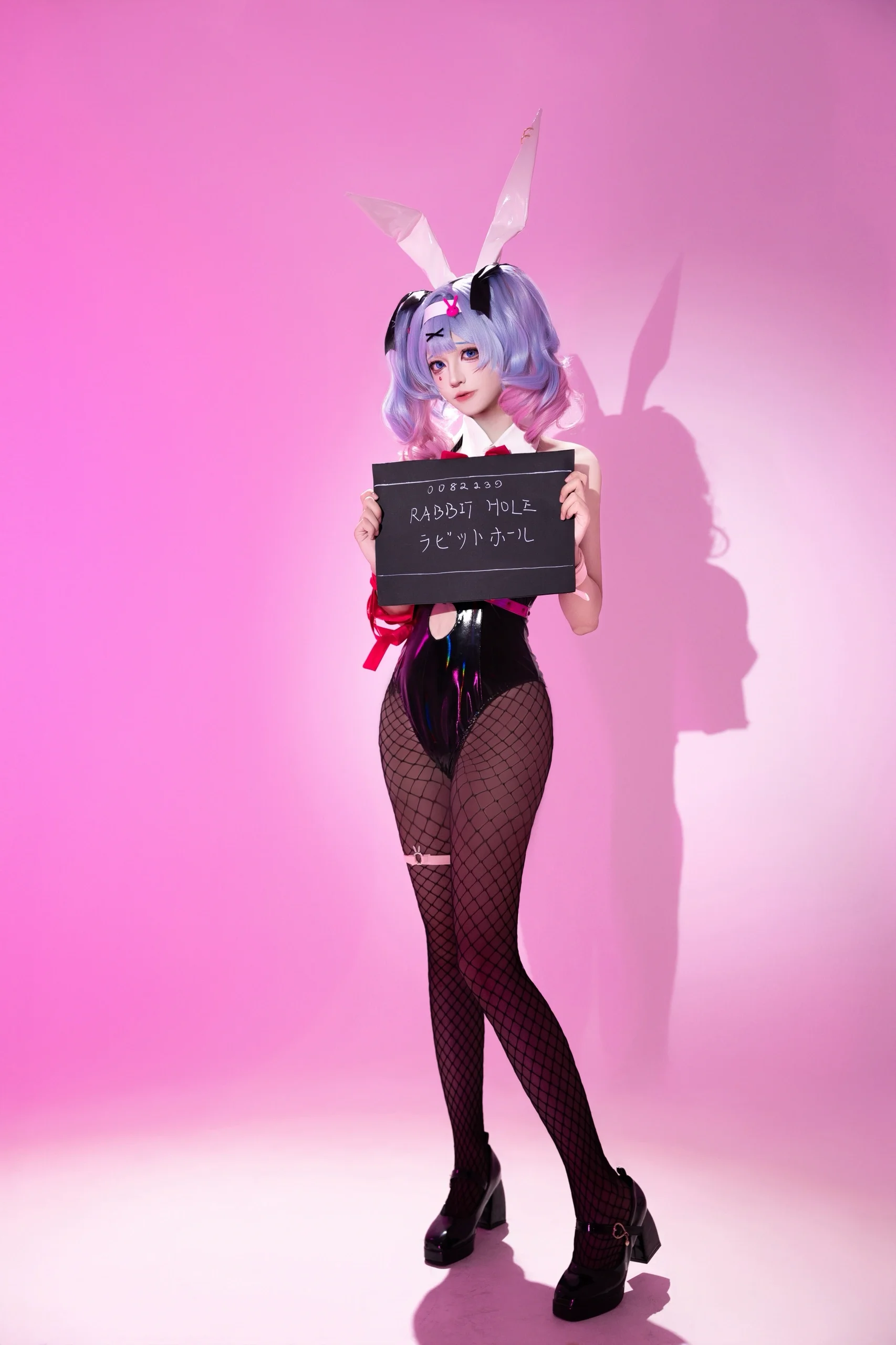 【初音未来cos】兔子洞里的漆皮光影写真 - 第 2 张