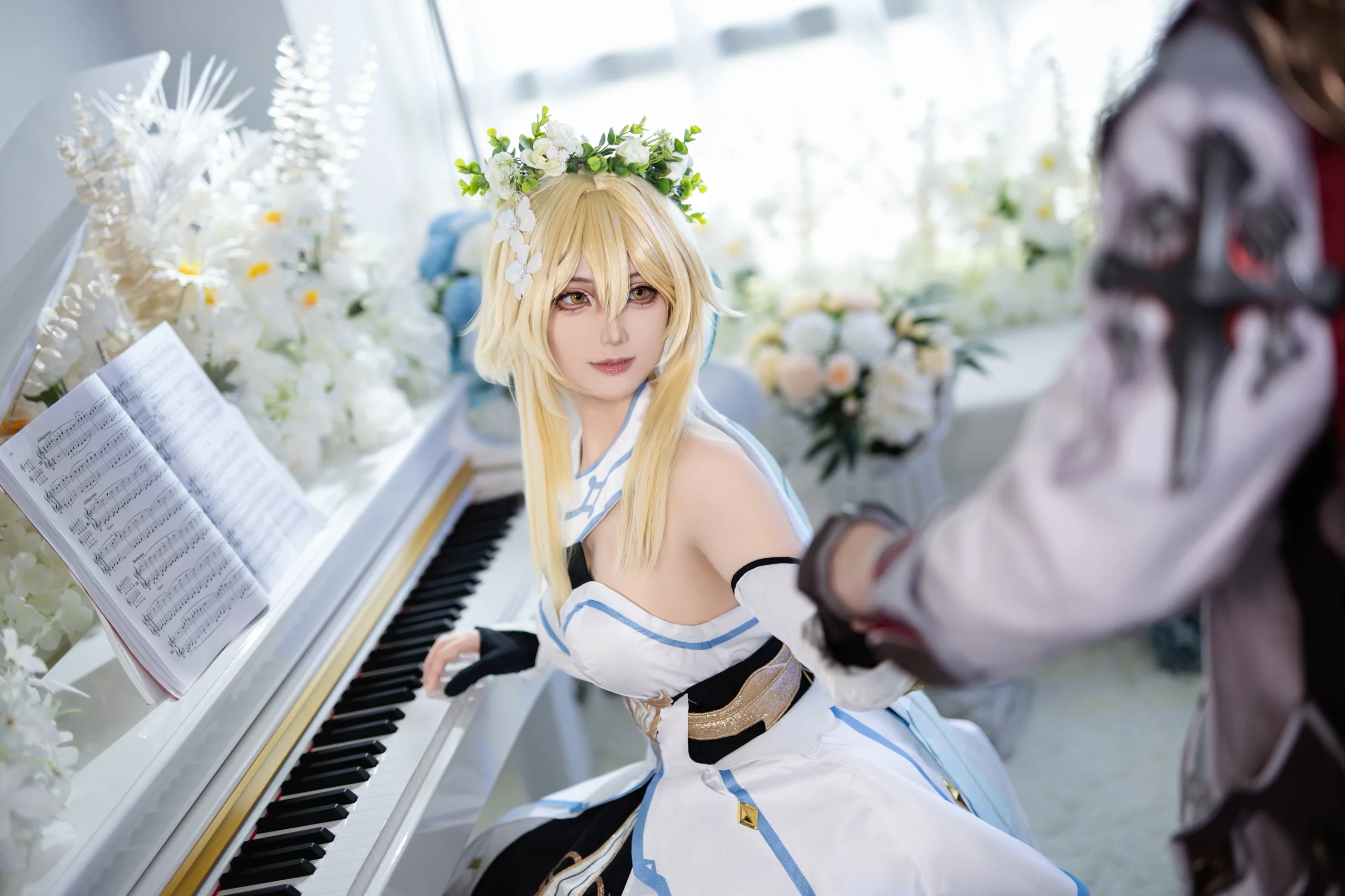 [Lumine & Tartaglia Cosplay] Duo Photoshoot: Freezing This Moment with Light and Shadow - Image 1