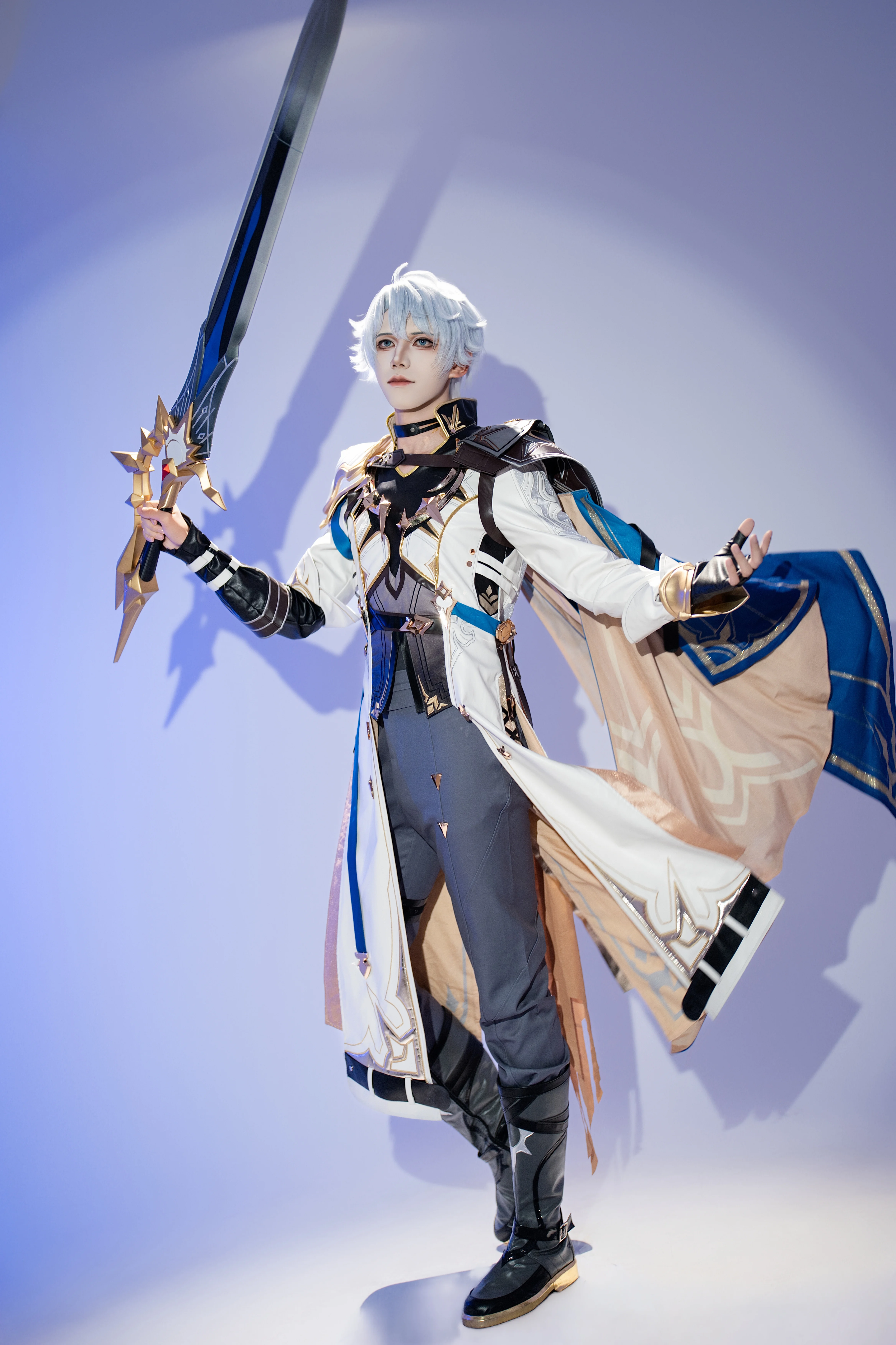 【白厄cos】当银发少年握起这柄巨剑 - 第 3 张