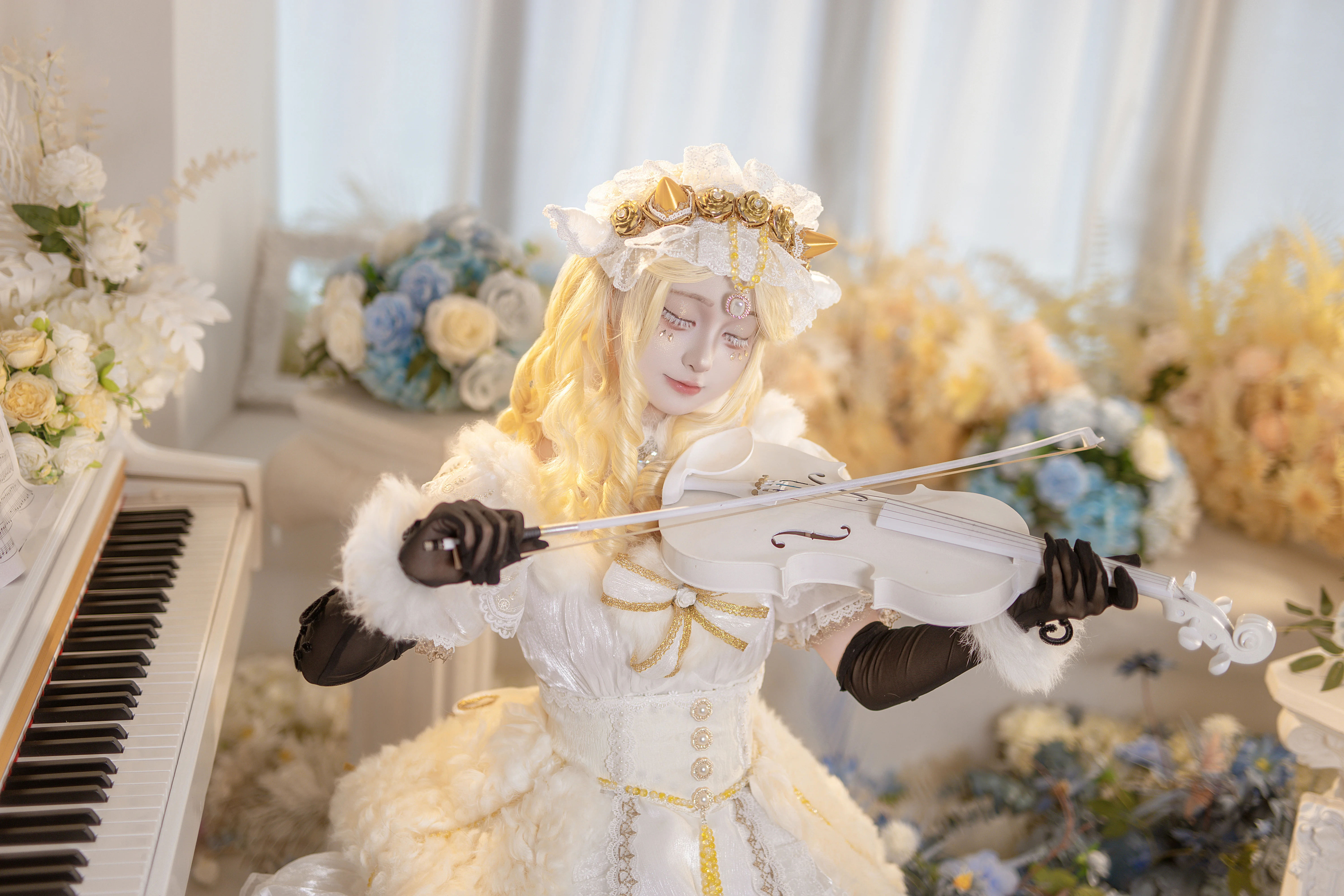 【少女コスプレ】Identity V 第五人格「悪の源」、純白の表象の下にある深淵の見返り - 1 枚目