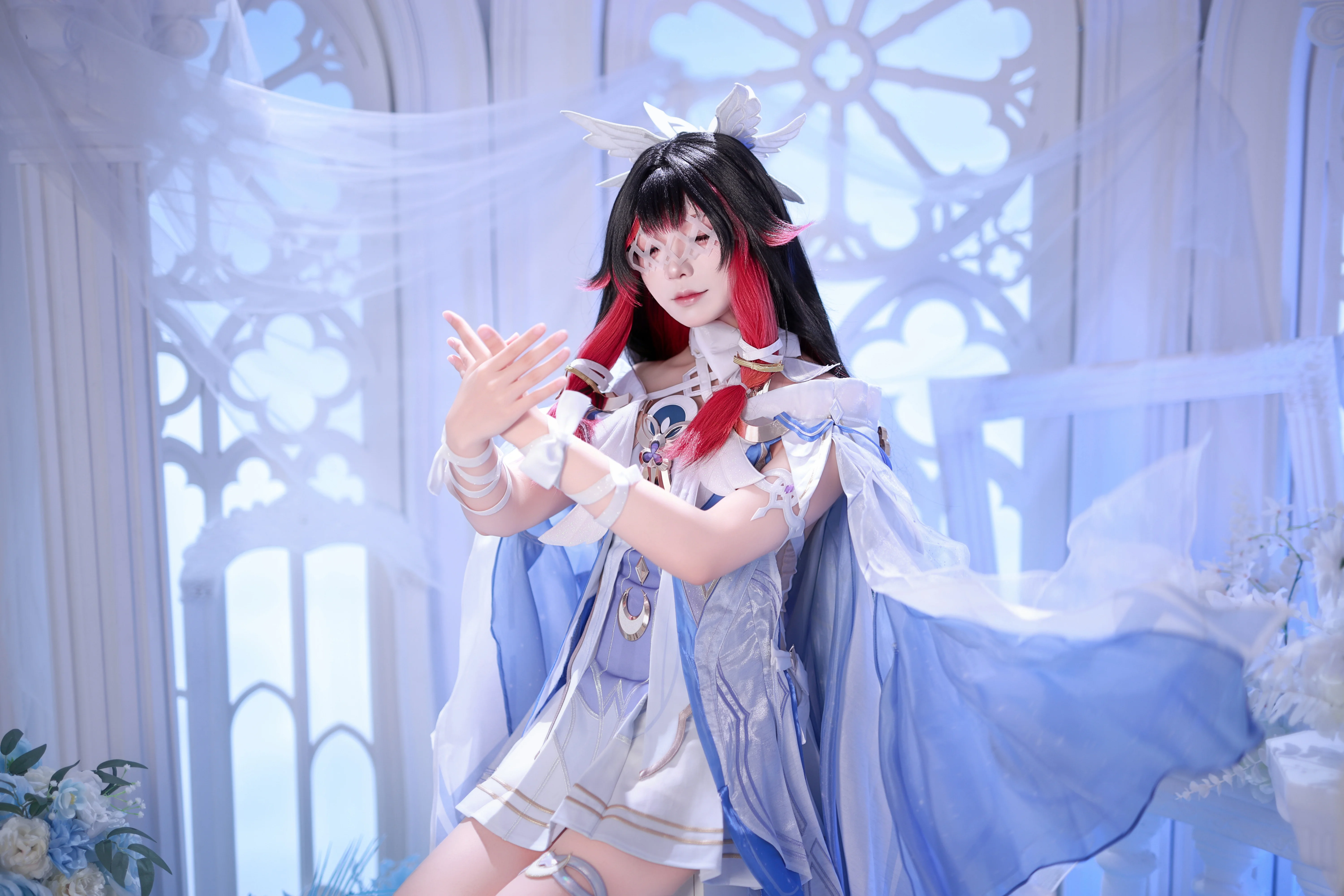 【木偶cos】原神少女木偶，在光影与书页间定格静谧瞬间 - 第 4 张