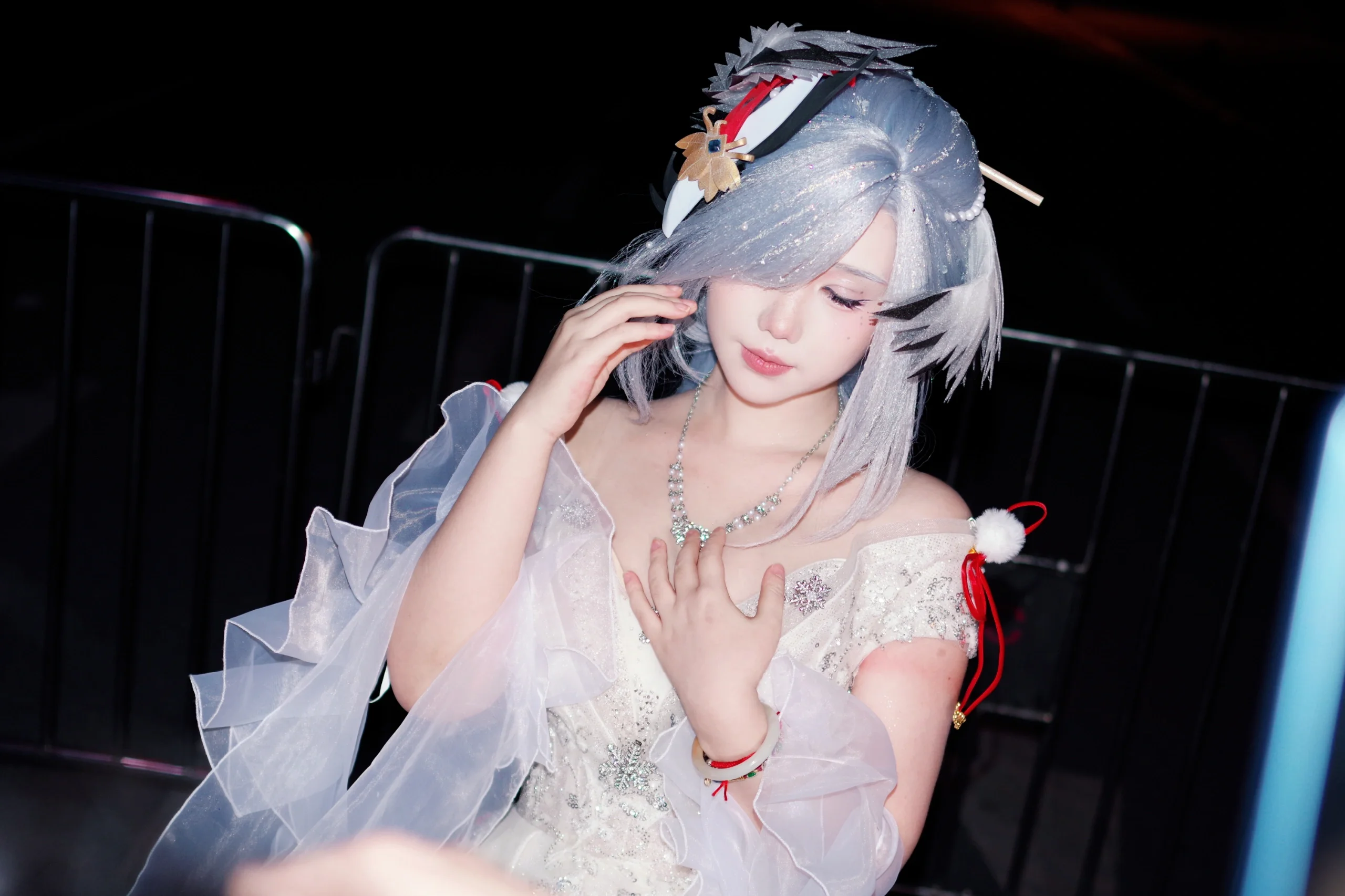 【申鹤cos】原神花嫁造型，萤火虫漫展上的白纱视觉 - 第 1 张
