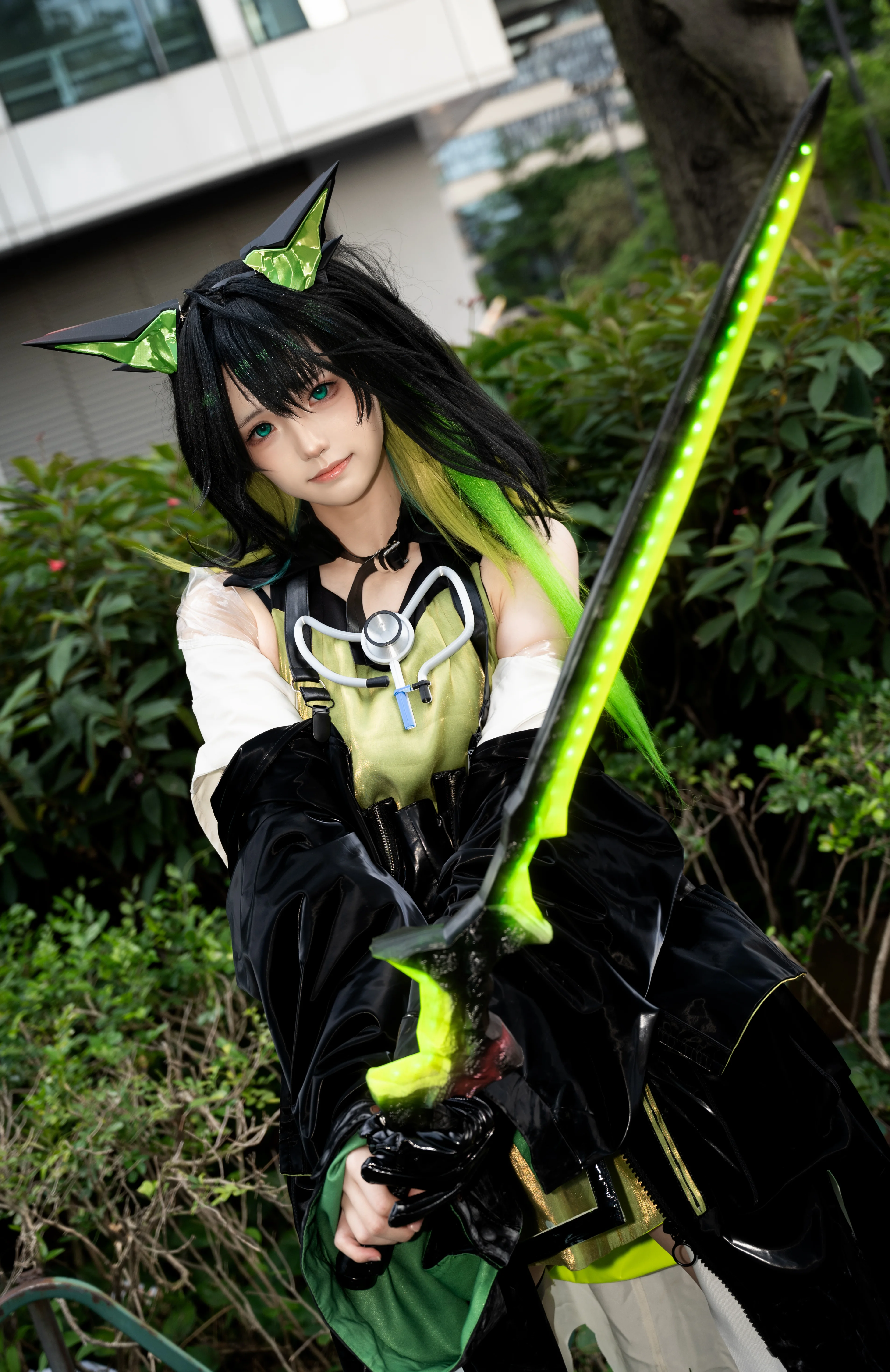 【M3cos】明日方舟七周年，户外机能风与绿黑配色的完美碰撞 - 第 2 张