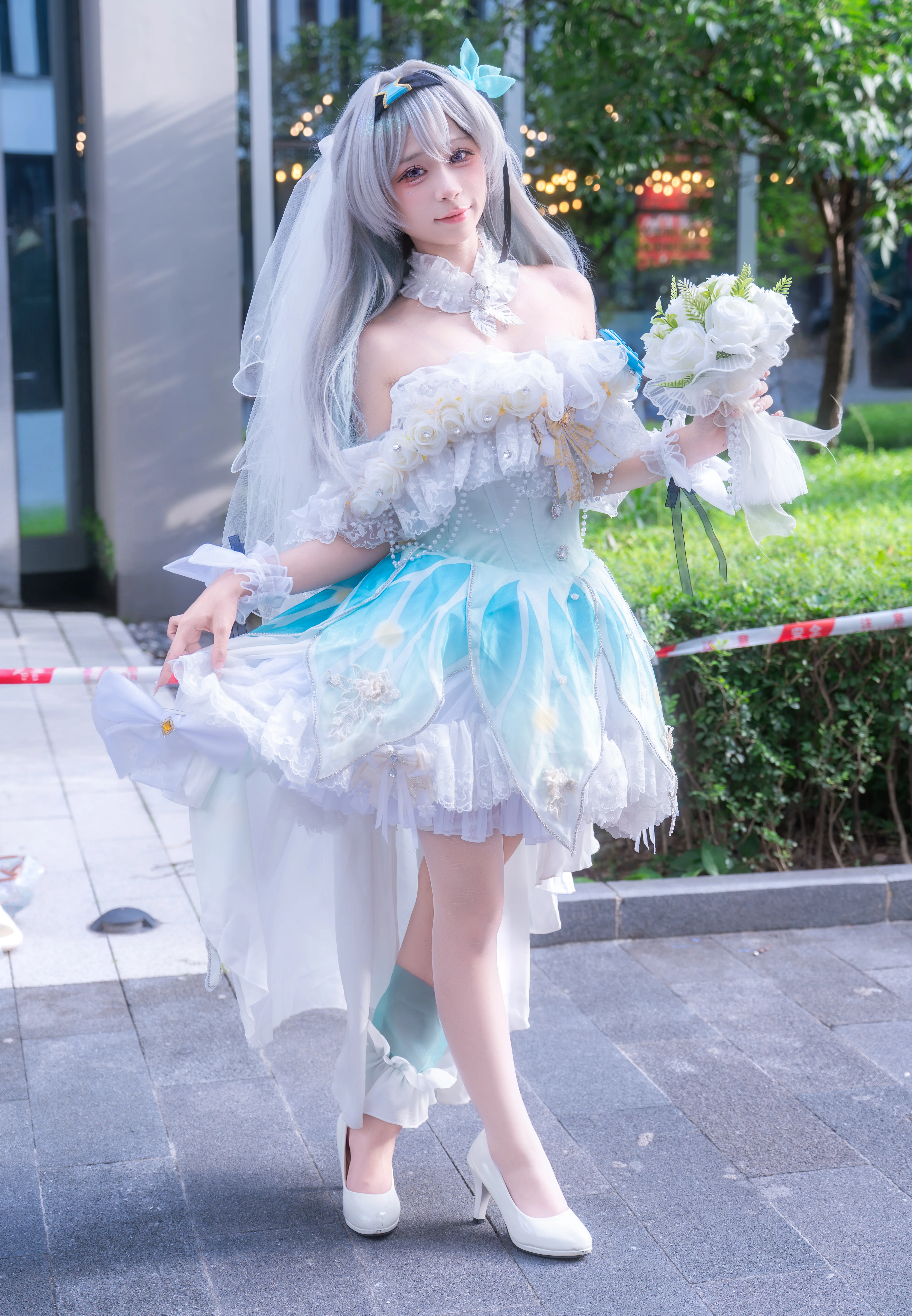 【ホタル コスプレ】夏のホタルACGエキスポ、このウェディングドレス風戦闘服は何点？ - 1 枚目