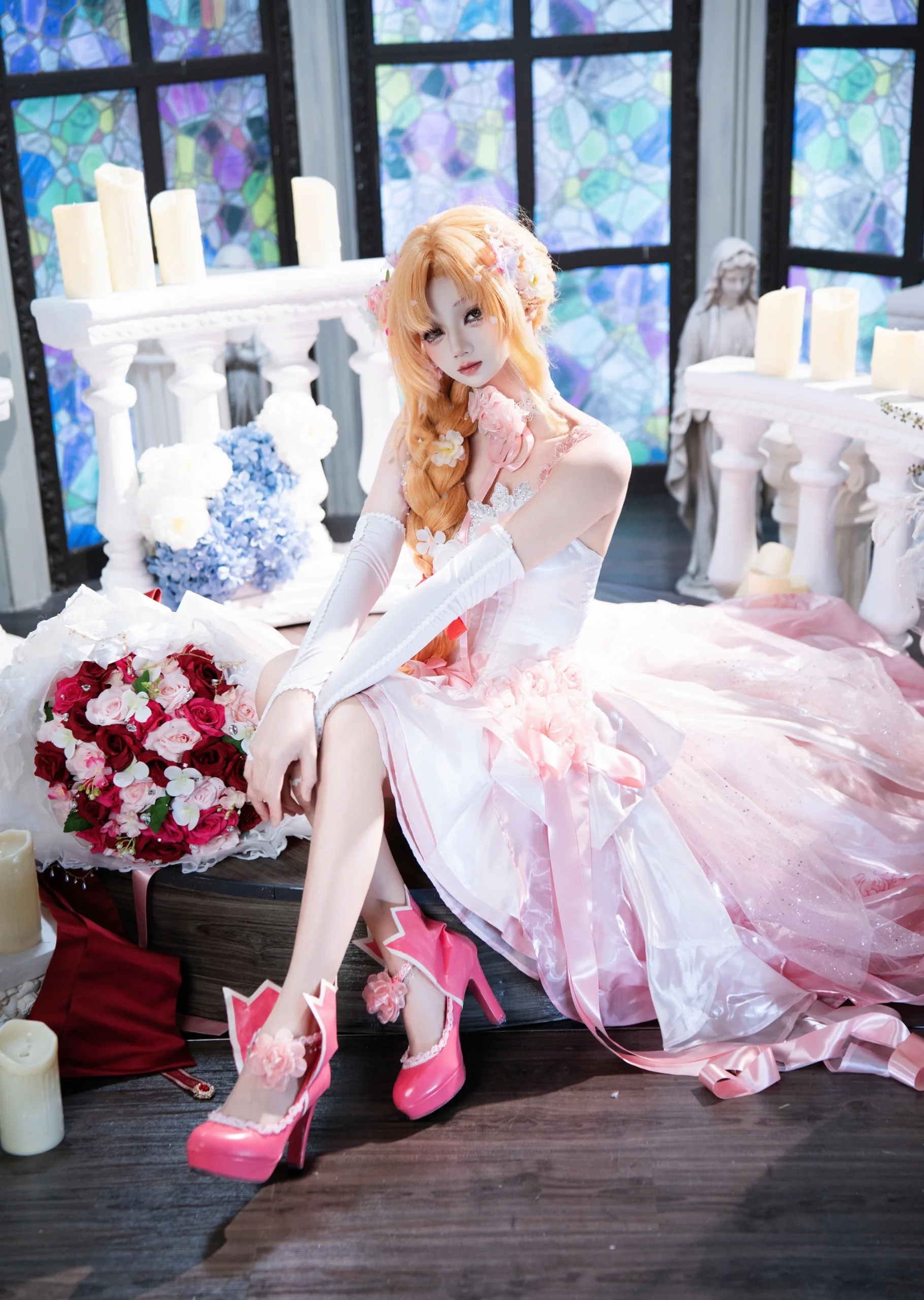【亚丝娜cos】刀剑神域花嫁造型，哥特风教堂里的唯美定格 - 第 3 张