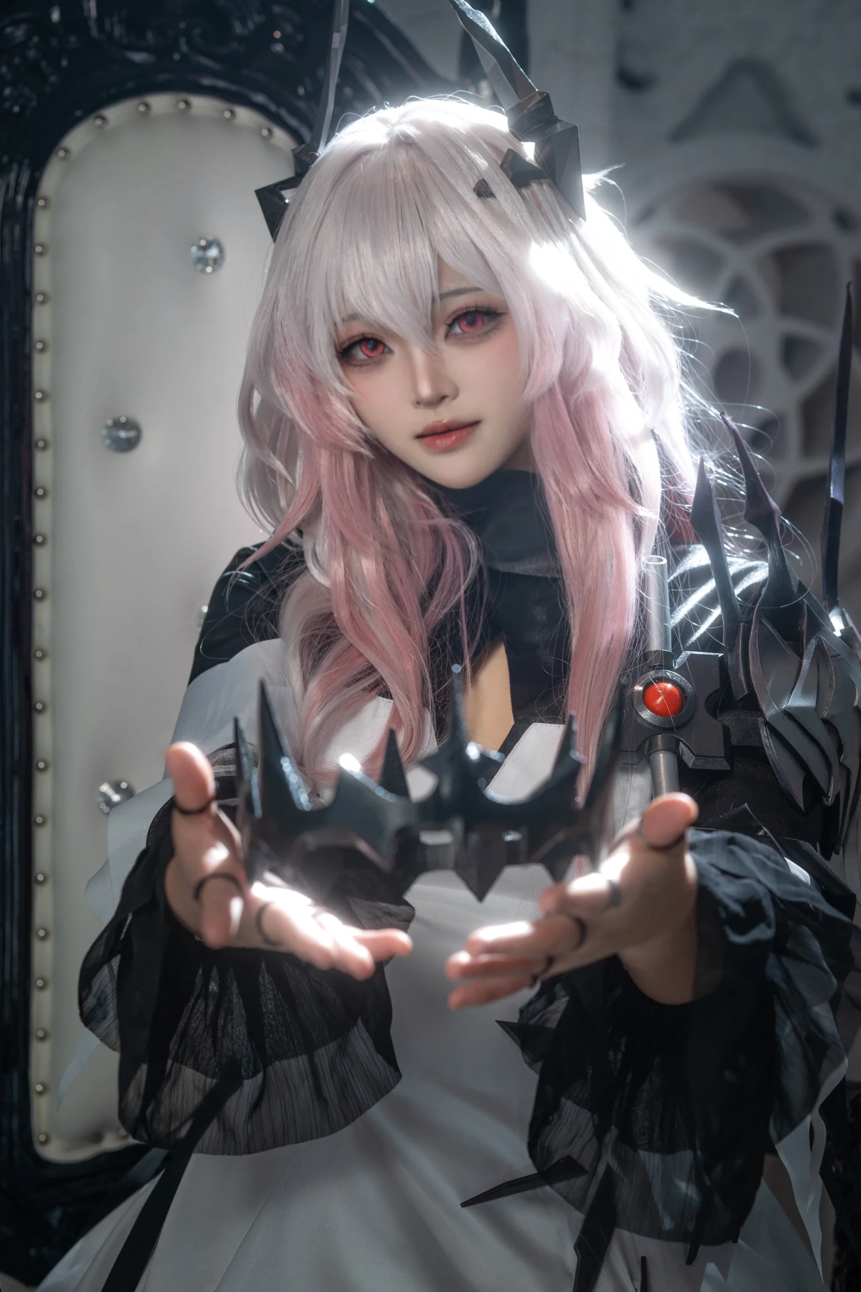 【特蕾西娅cos】明日方舟，光影中的温柔与破碎