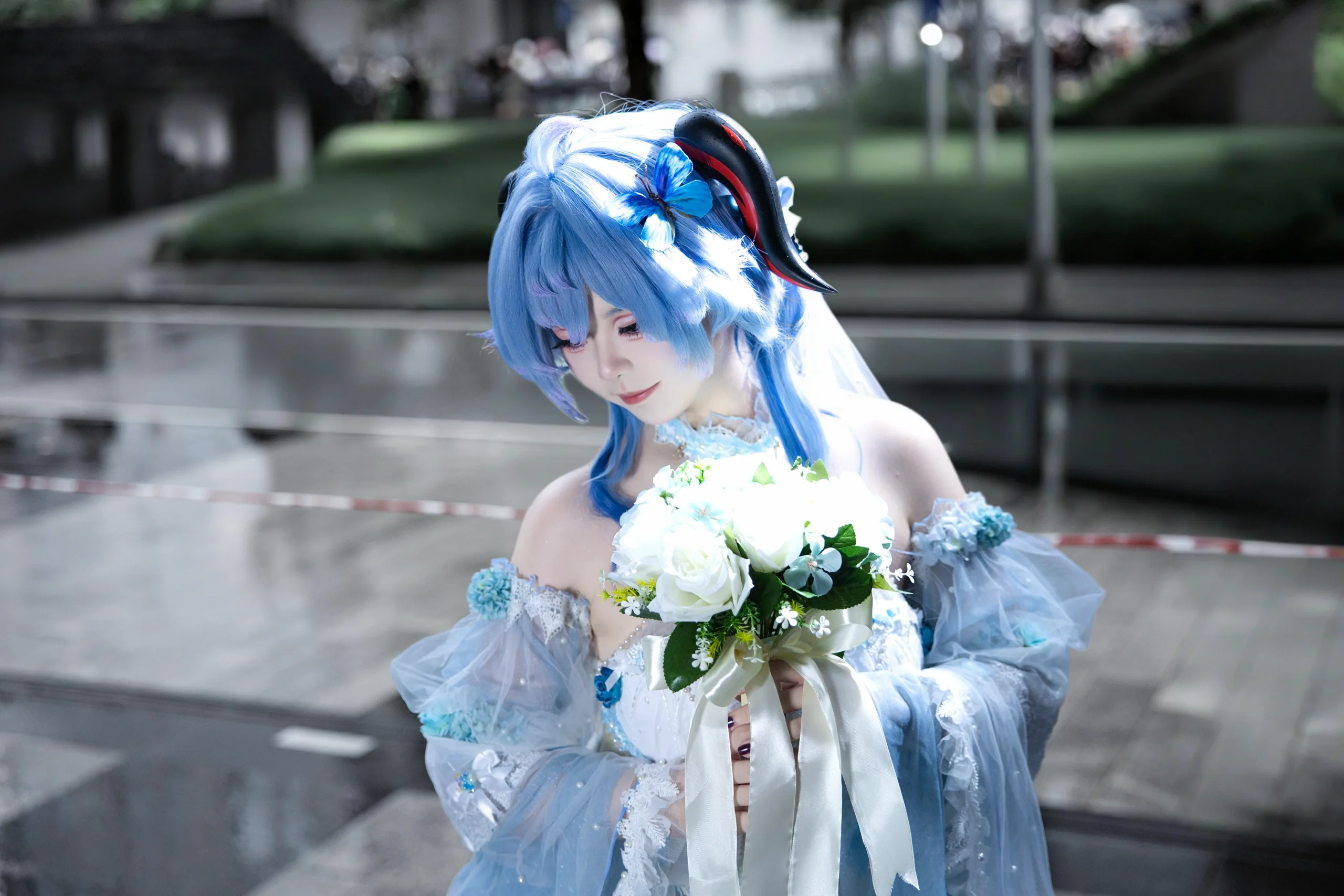 【甘雨cos】原神璃月仙兽，蓝白花嫁的梦幻时刻 - 第 2 张