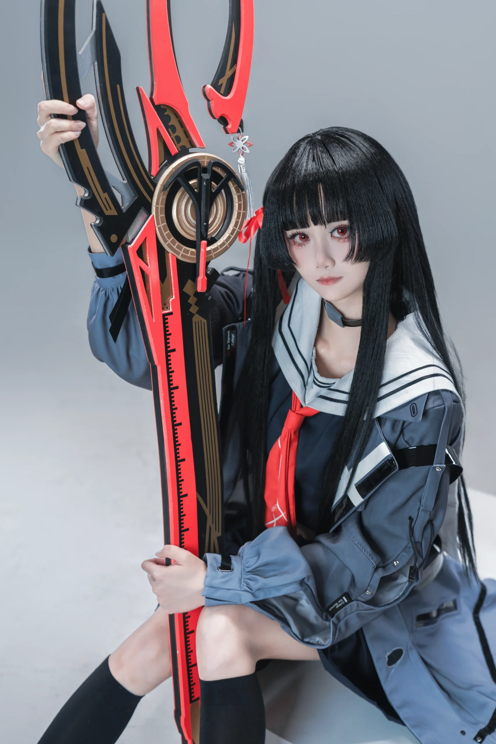 【千咲cos】鸣潮创作激励，白棚拍摄机能风水手服尝试 - 第 6 张