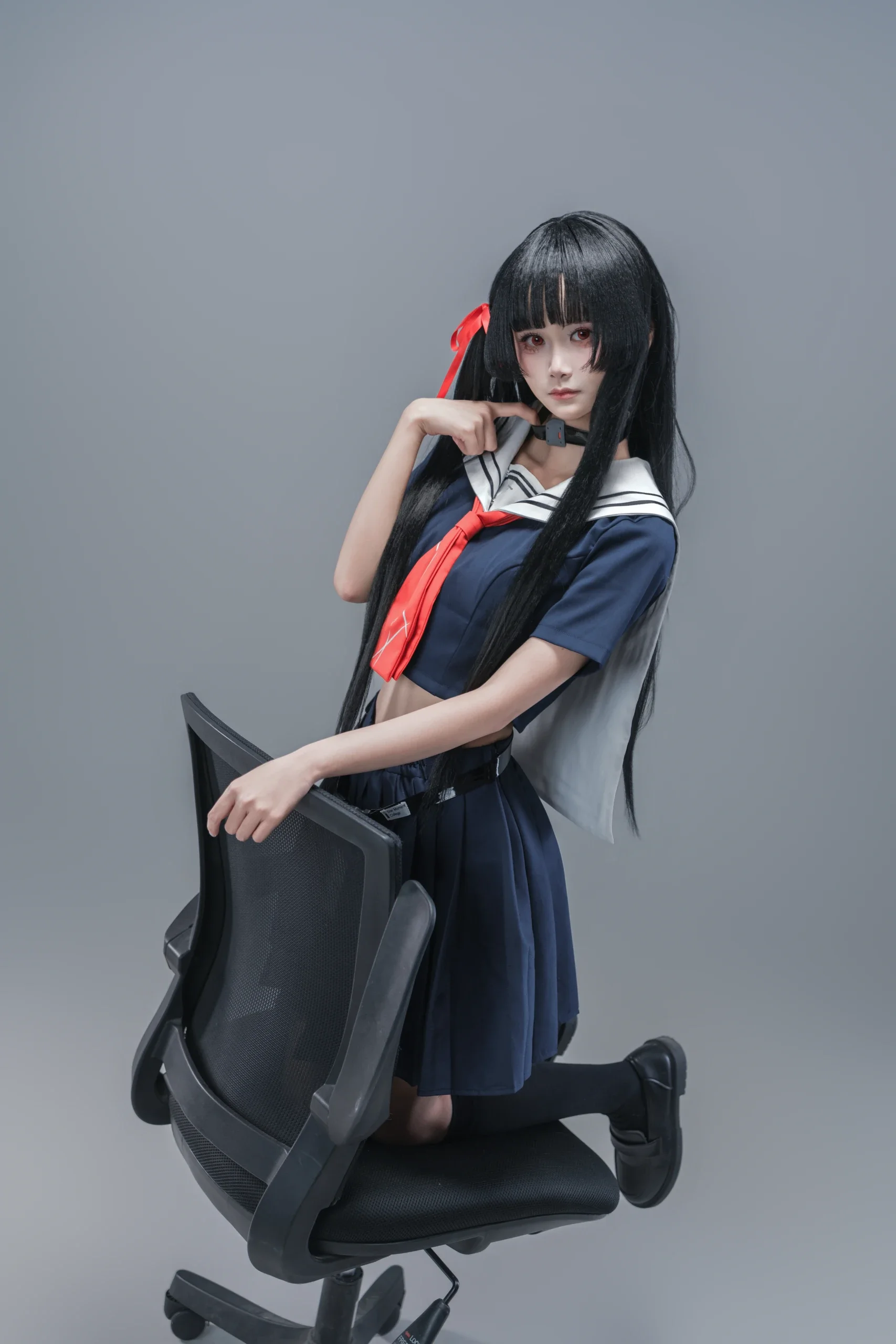 【千咲cos】鸣潮创作激励，白棚拍摄机能风水手服尝试 - 第 7 张