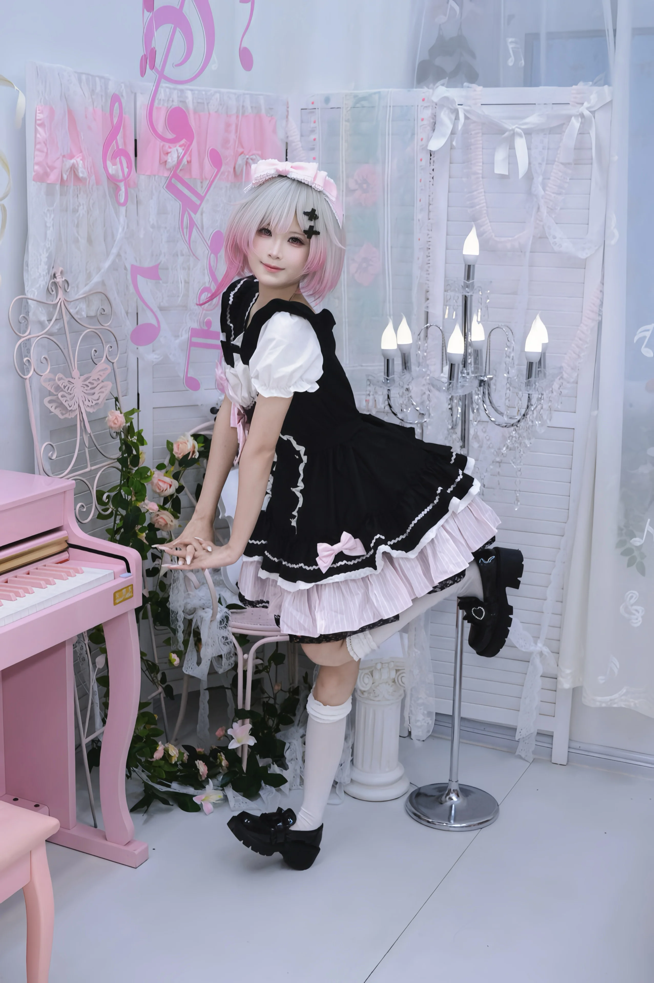 【樱羽艾玛cos】魔法少女的魔女审判，粉色洋装与灵动少女 - 第 4 张