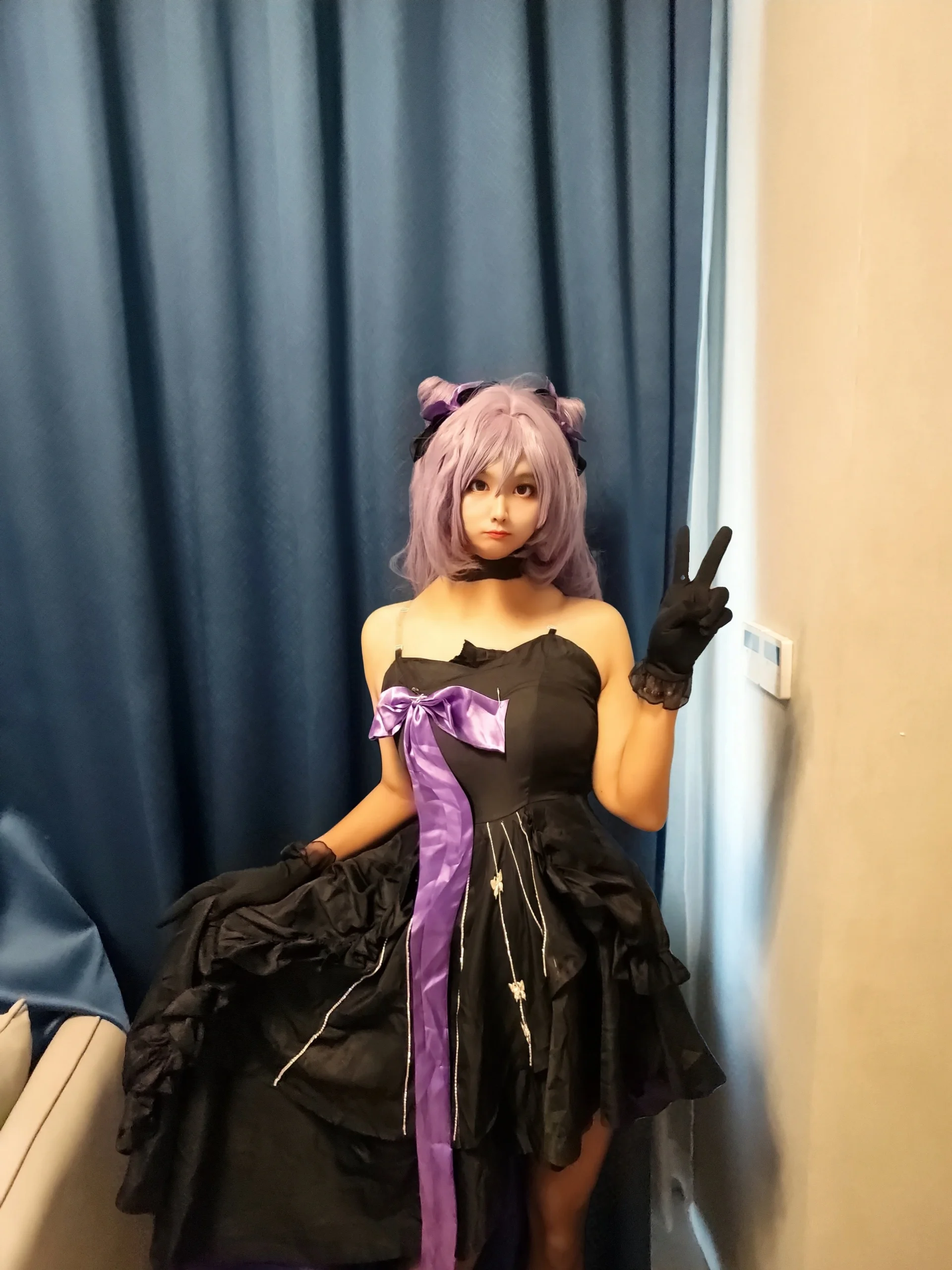 【刻晴コスプレ】『原神』コラボ限定の黒紫ドレス、室内撮影の瞬間を記録 - 12 枚目