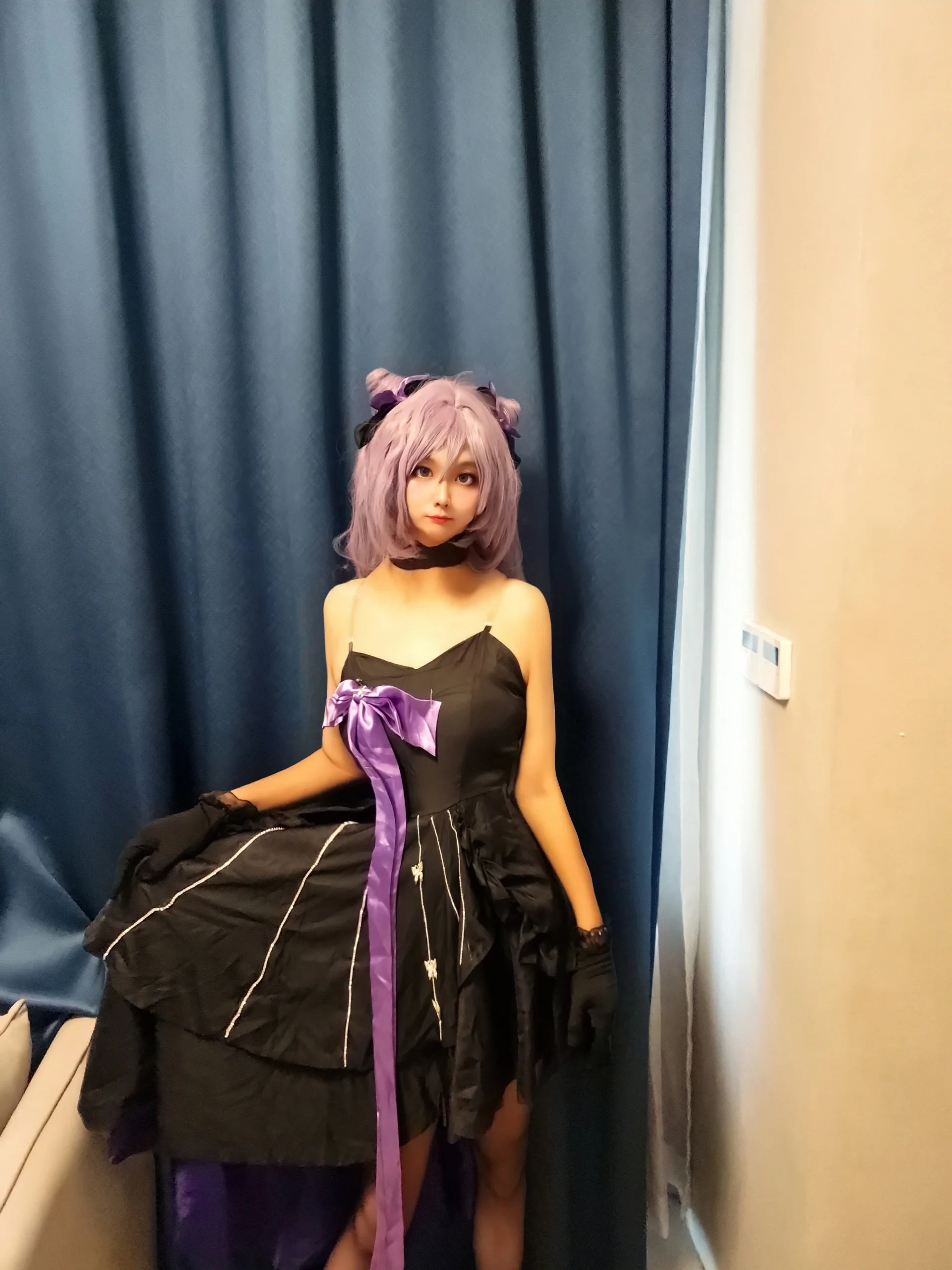 【刻晴コスプレ】『原神』コラボ限定の黒紫ドレス、室内撮影の瞬間を記録 - 15 枚目
