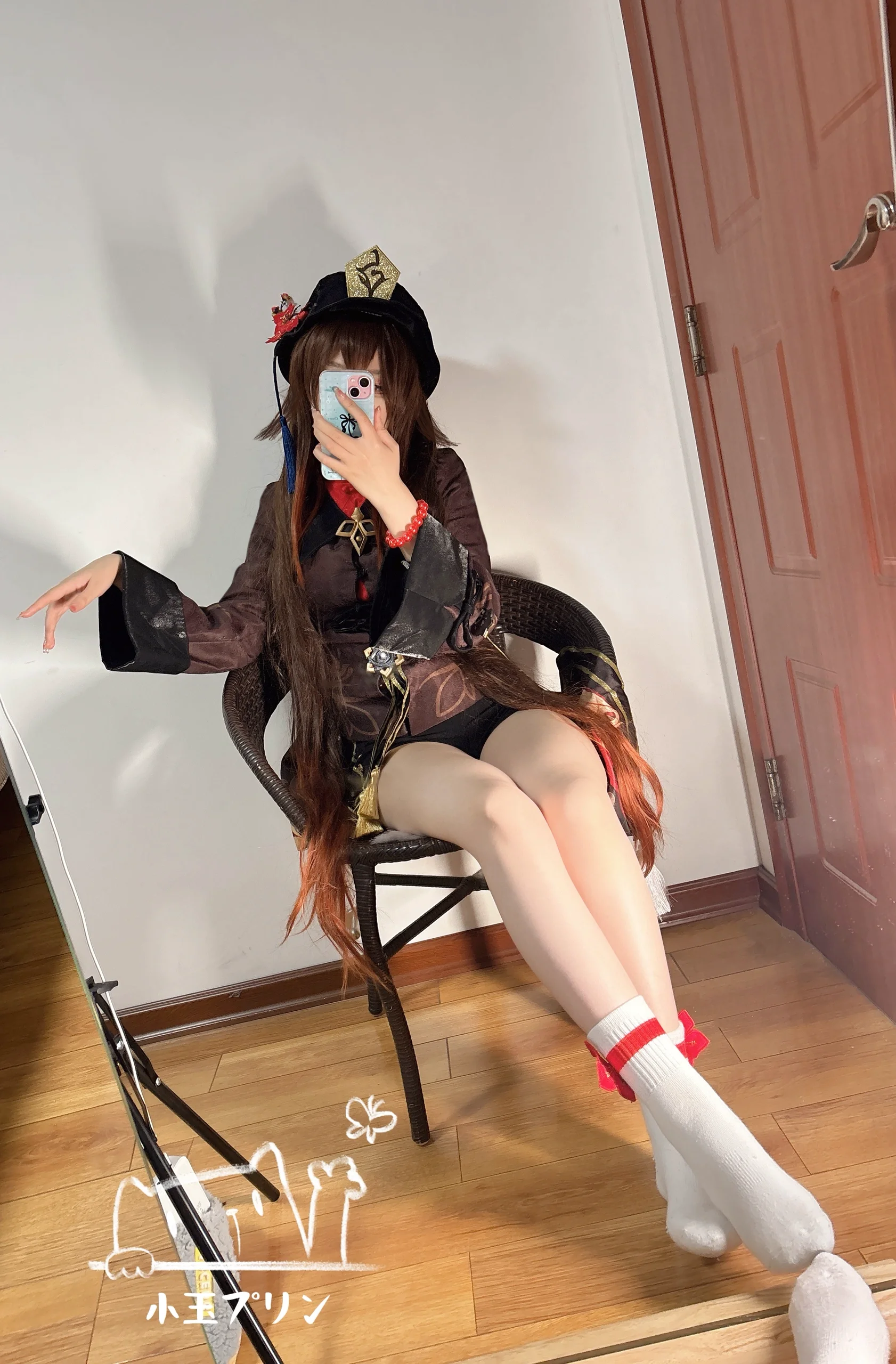 【胡桃cos】自拍也能拍出滿滿元氣，帶你看這套服裝的細節 - 第 1 張