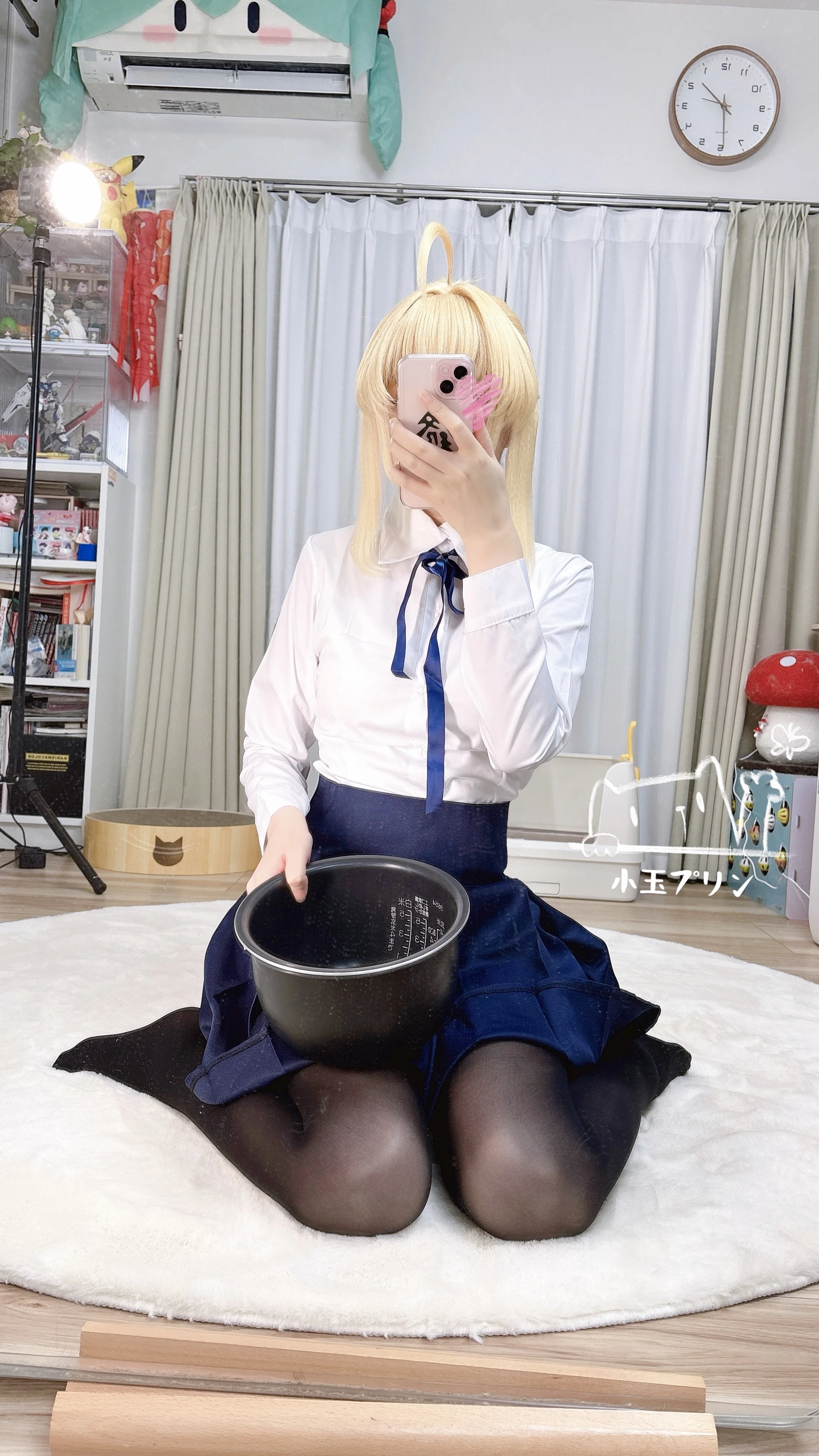 【阿尔托莉雅cos】卫宫家今天的饭，常服与黑丝的轻松日常 - 第 3 张