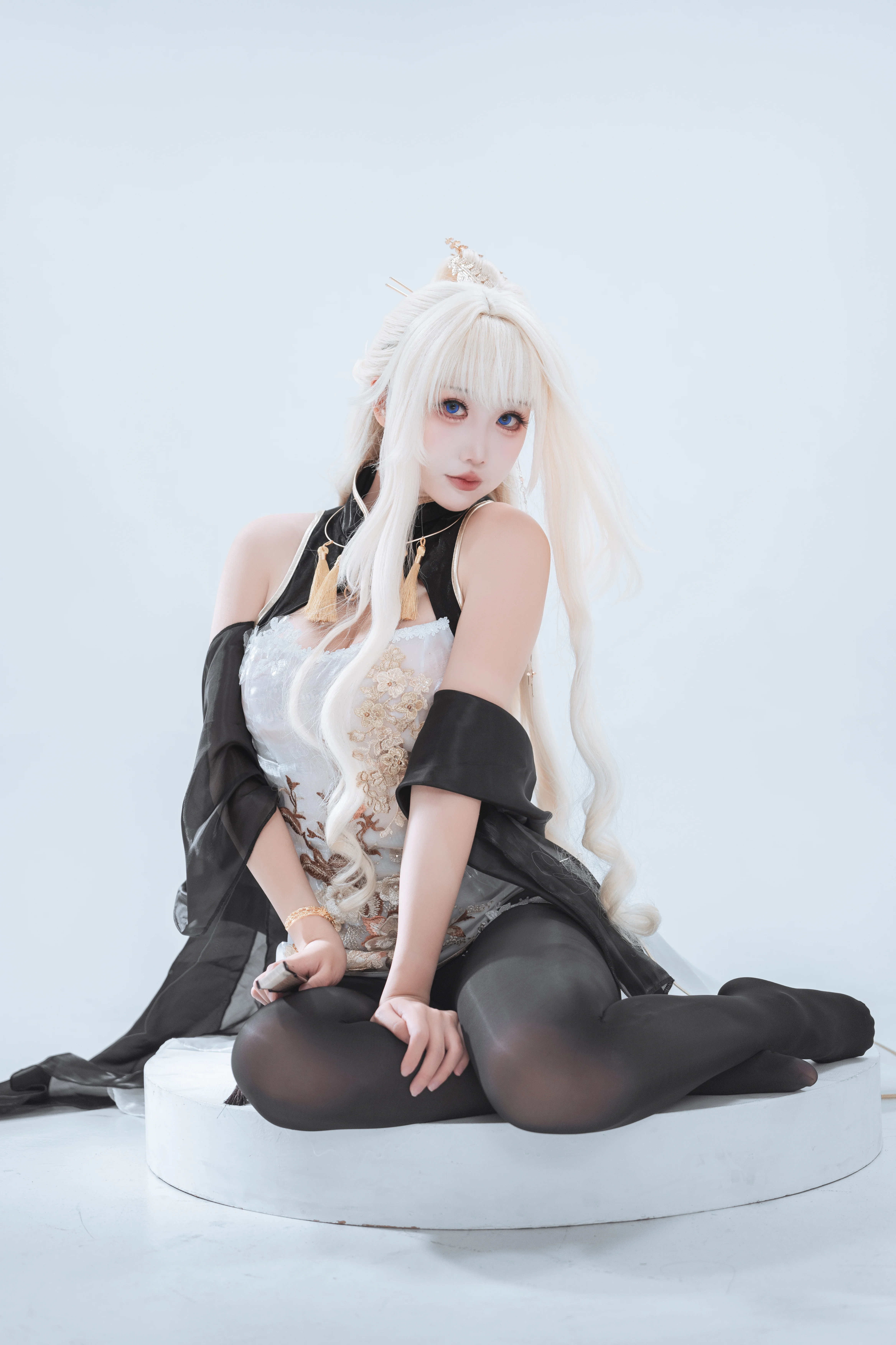 【皇冠cos】胜利女神旗袍二创，清冷白毛的别样魅力 - 第 2 张