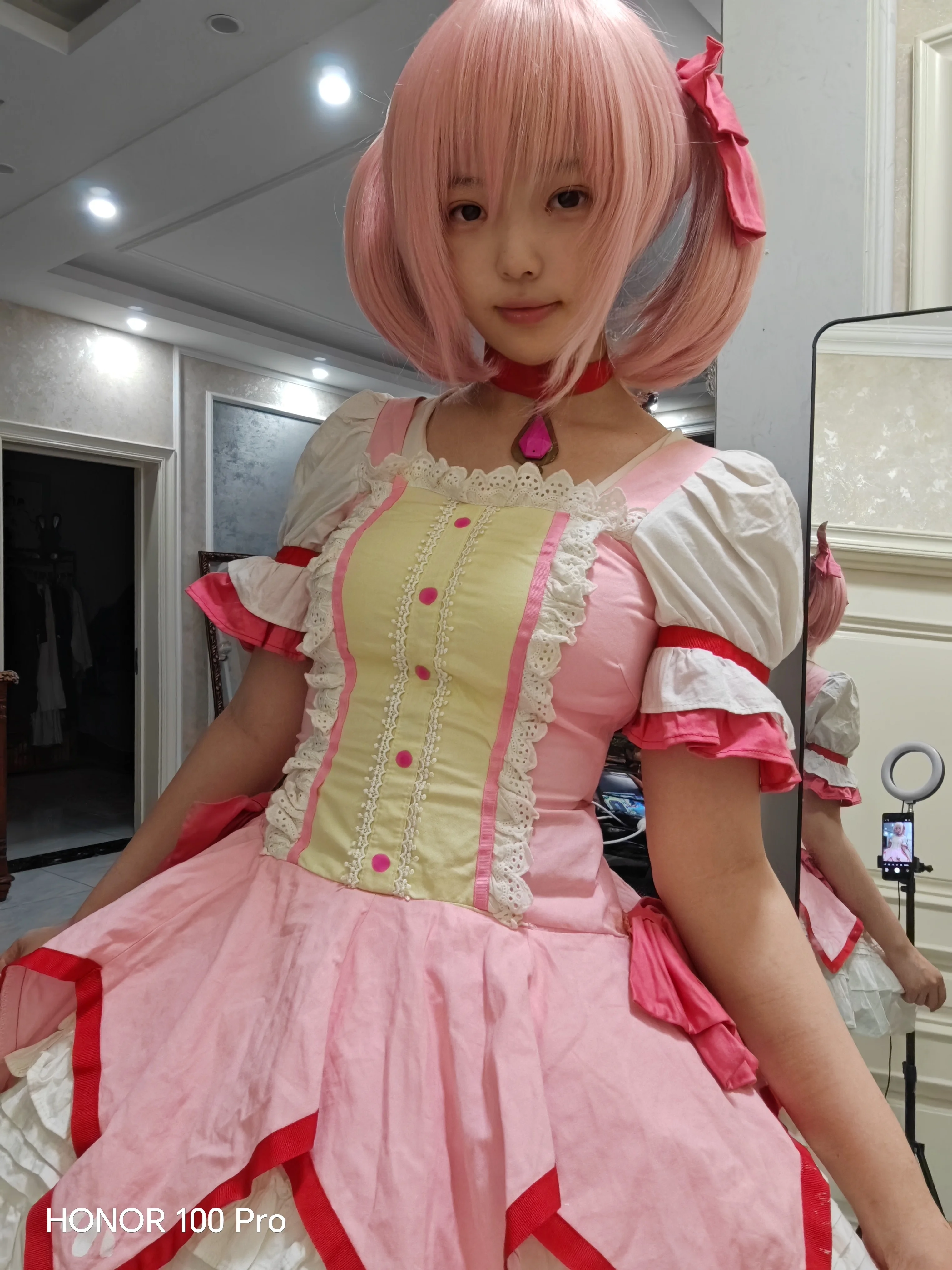 【鹿目圆cos】试穿古早魔法少女小圆粉嫩裙装还原经典形象 - 第 2 张
