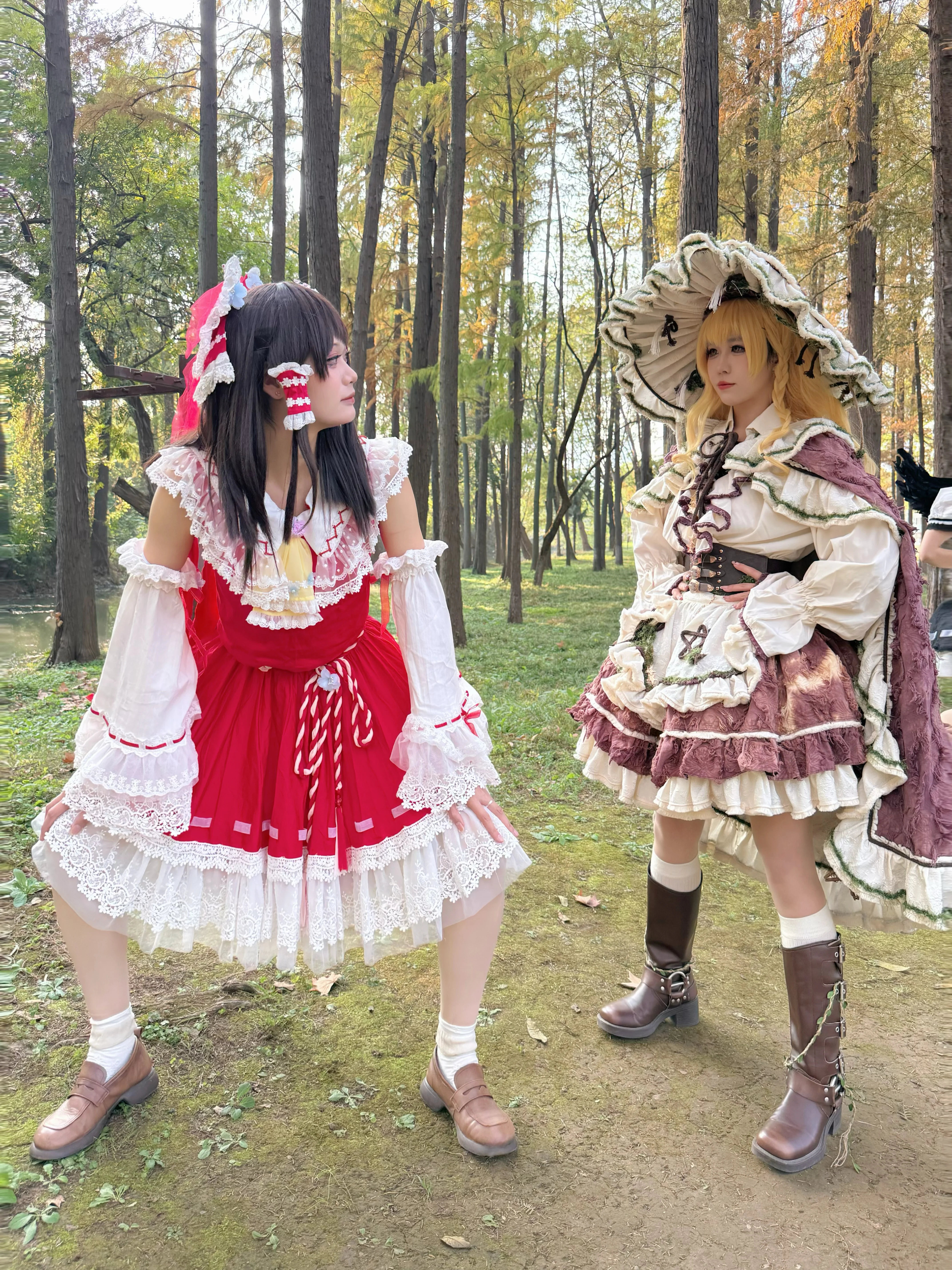 【博丽灵梦cos】与魔理沙的身高差极限互动指南 - 第 3 张